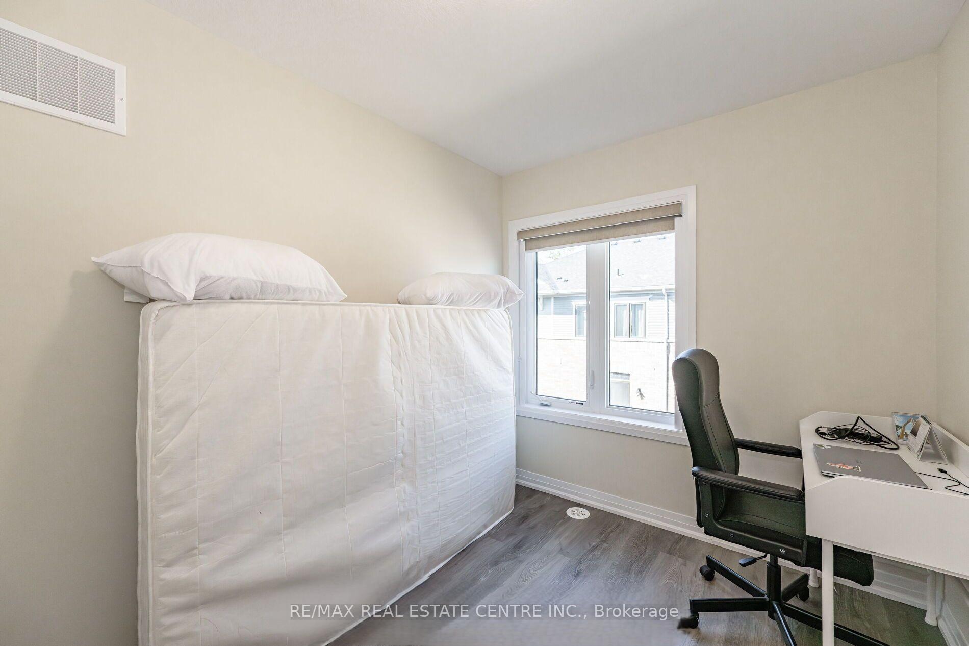 Photo 16 of Unit 69, 185 Bedrock Drive, Hamilton, Stoney Creek Mountain — HOMEH