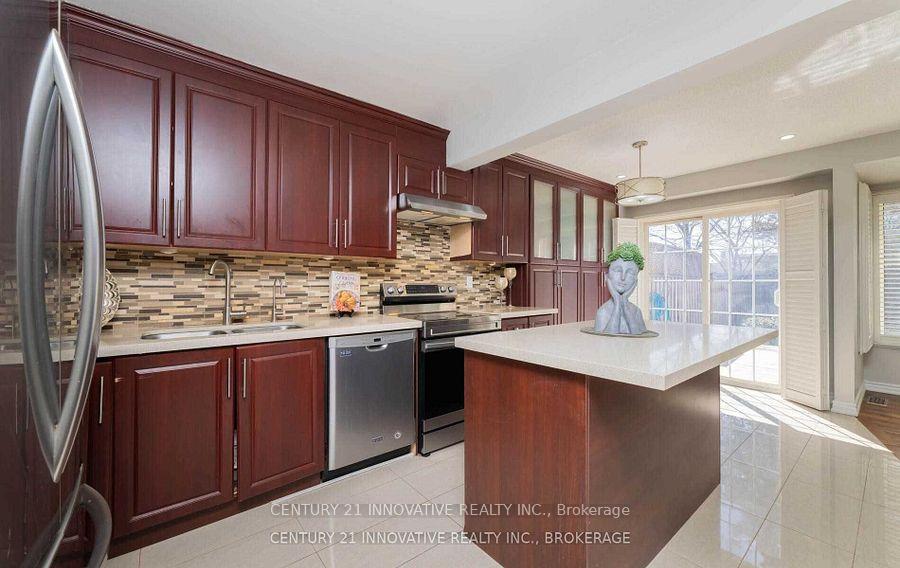 Photo 11 of 6 Heaver Drive, Whitby, Pringle Creek — HOMEH
