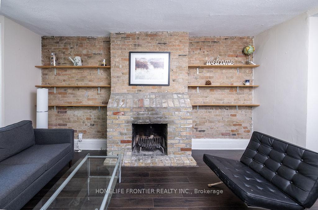 Photo 4 of Unit 2F, 506 Markham Street, Toronto, Palmerston-Little Italy — HOMEH