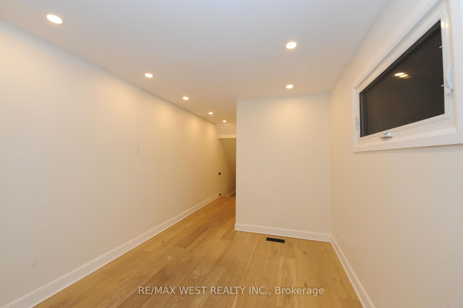 Photo 7 of Unit 1, 25 Euclid Avenue, Toronto, Trinity-Bellwoods — HOMEH