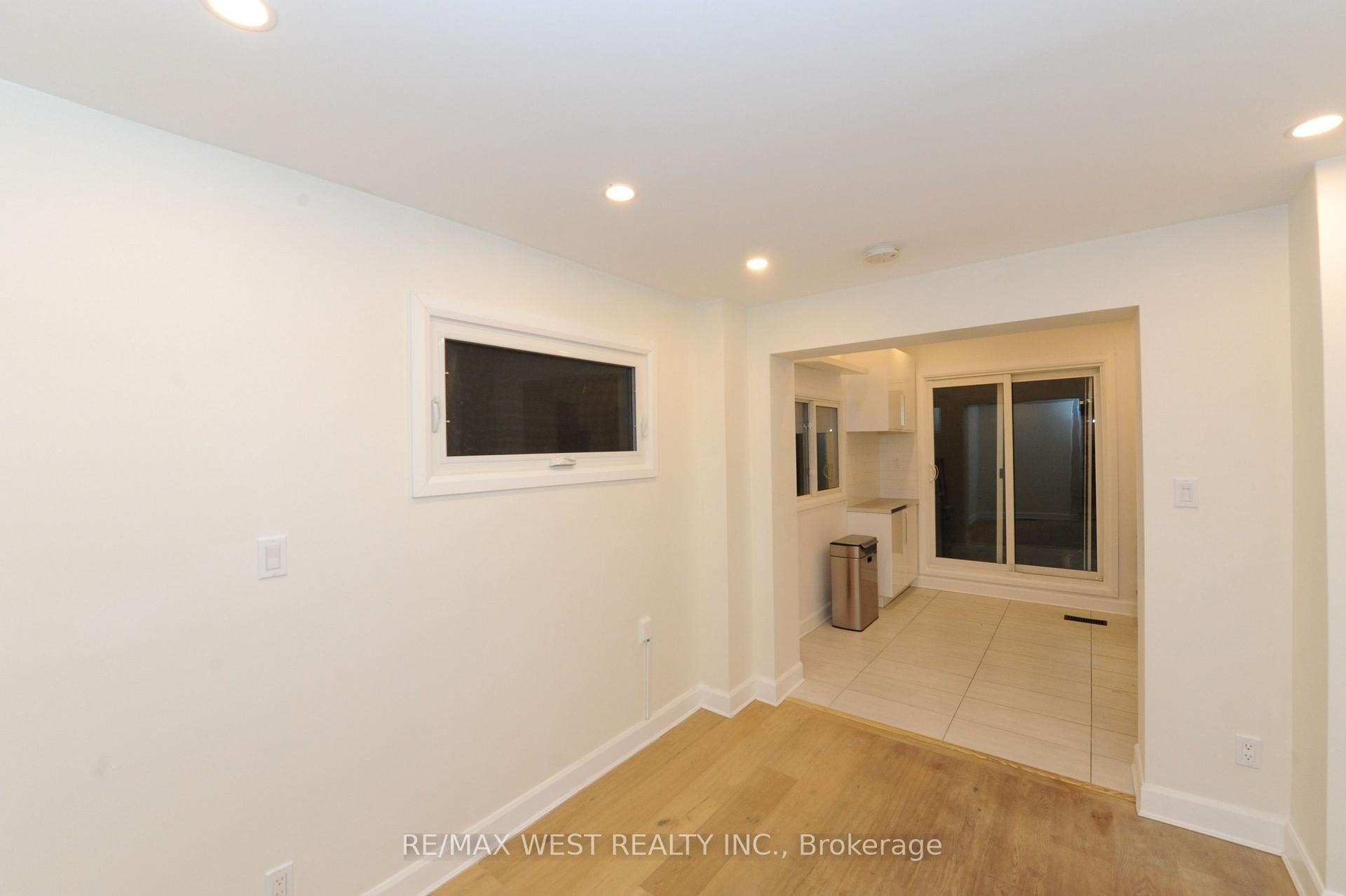 Photo 11 of Unit 1, 25 Euclid Avenue, Toronto, Trinity-Bellwoods — HOMEH