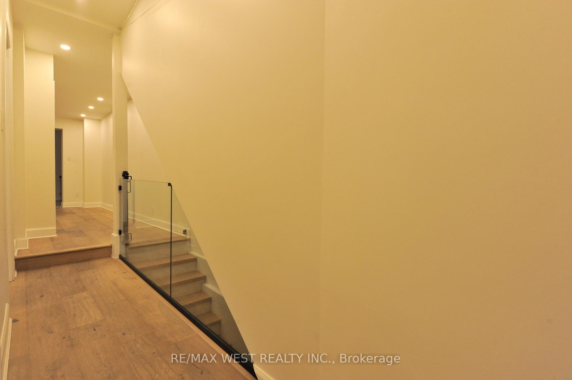 Photo 12 of Unit 1, 25 Euclid Avenue, Toronto, Trinity-Bellwoods — HOMEH