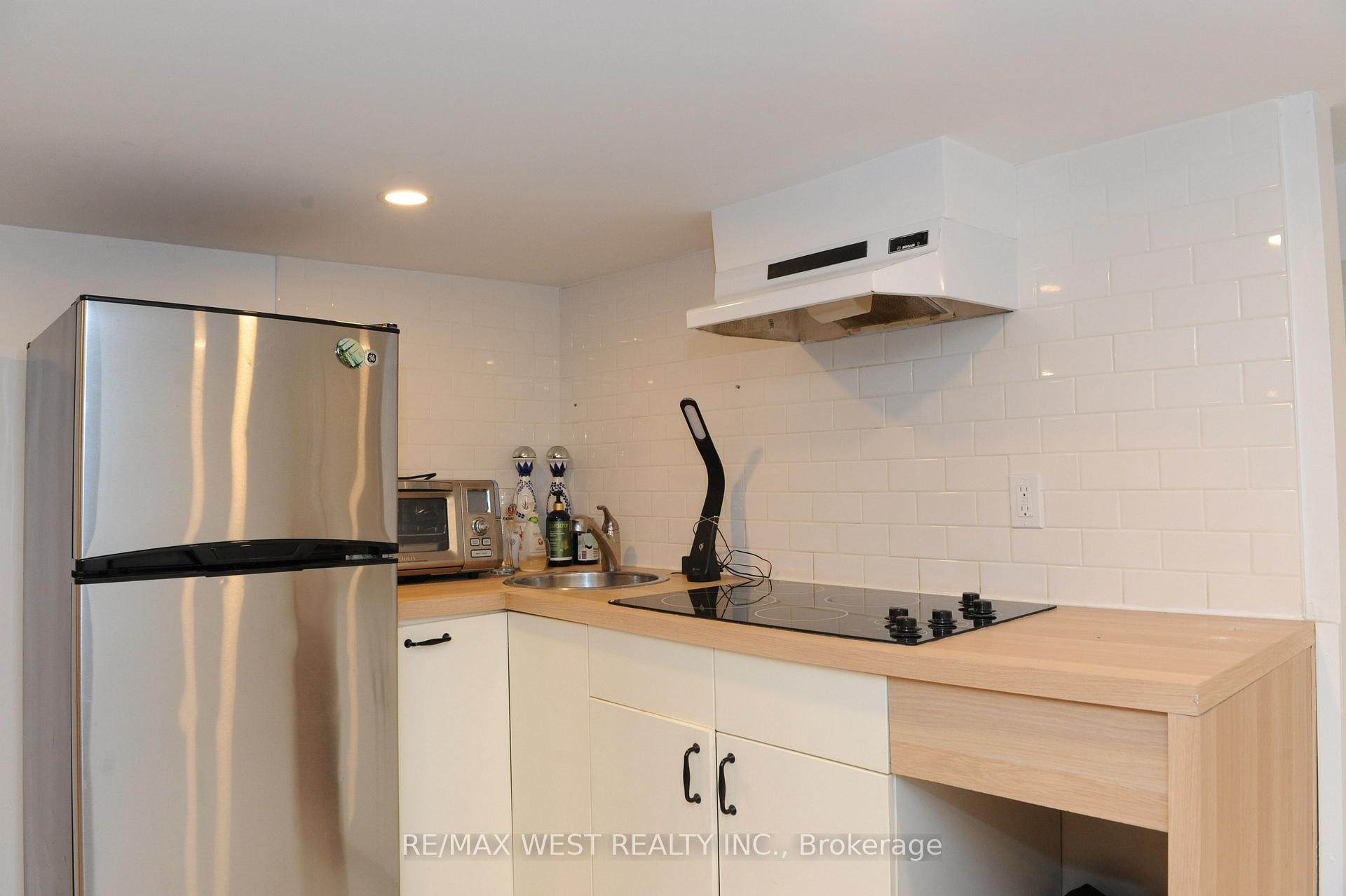 Photo 14 of Unit 1, 25 Euclid Avenue, Toronto, Trinity-Bellwoods — HOMEH