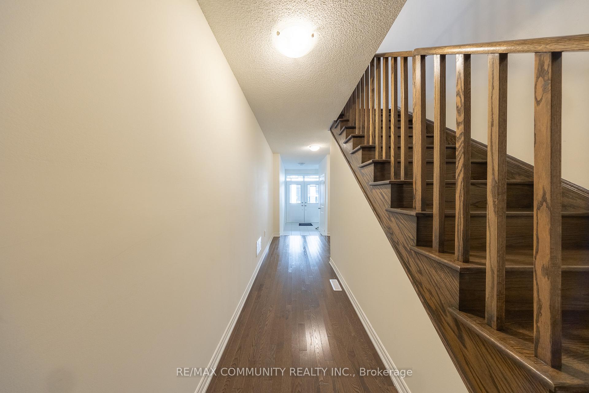 Photo 6 of 5 Ginno Lane, Ajax, South East — HOMEH