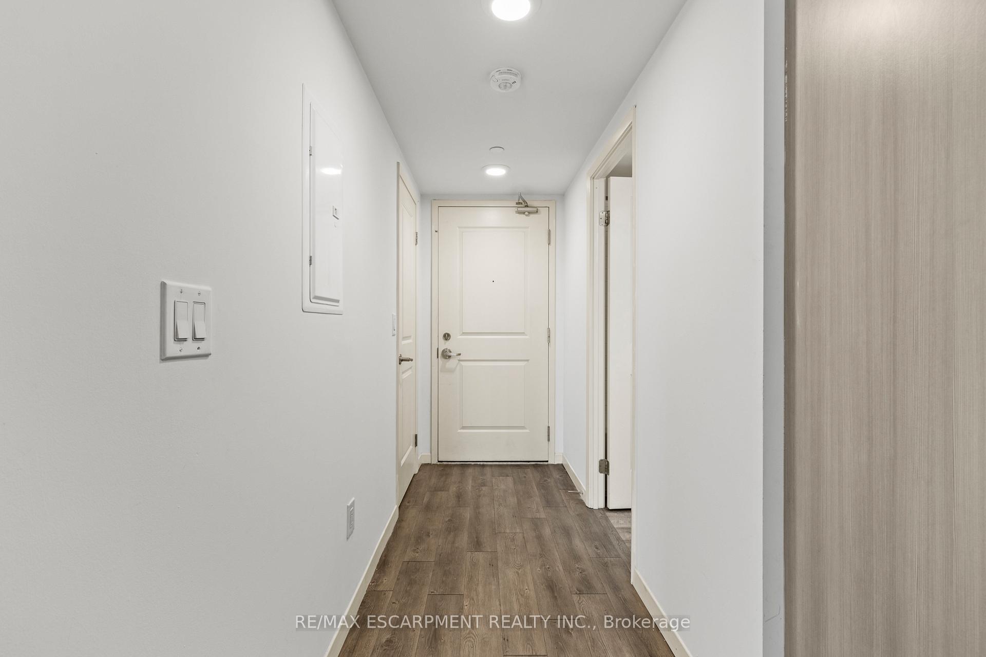 Photo 7 of Unit 607, 220 Cannon Street E, Hamilton, Beasley — HOMEH