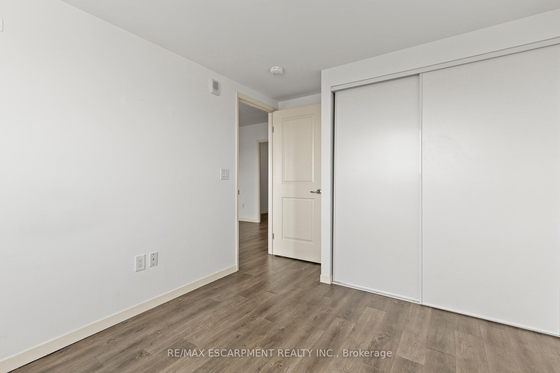 Photo 18 of Unit 607, 220 Cannon Street E, Hamilton, Beasley — HOMEH