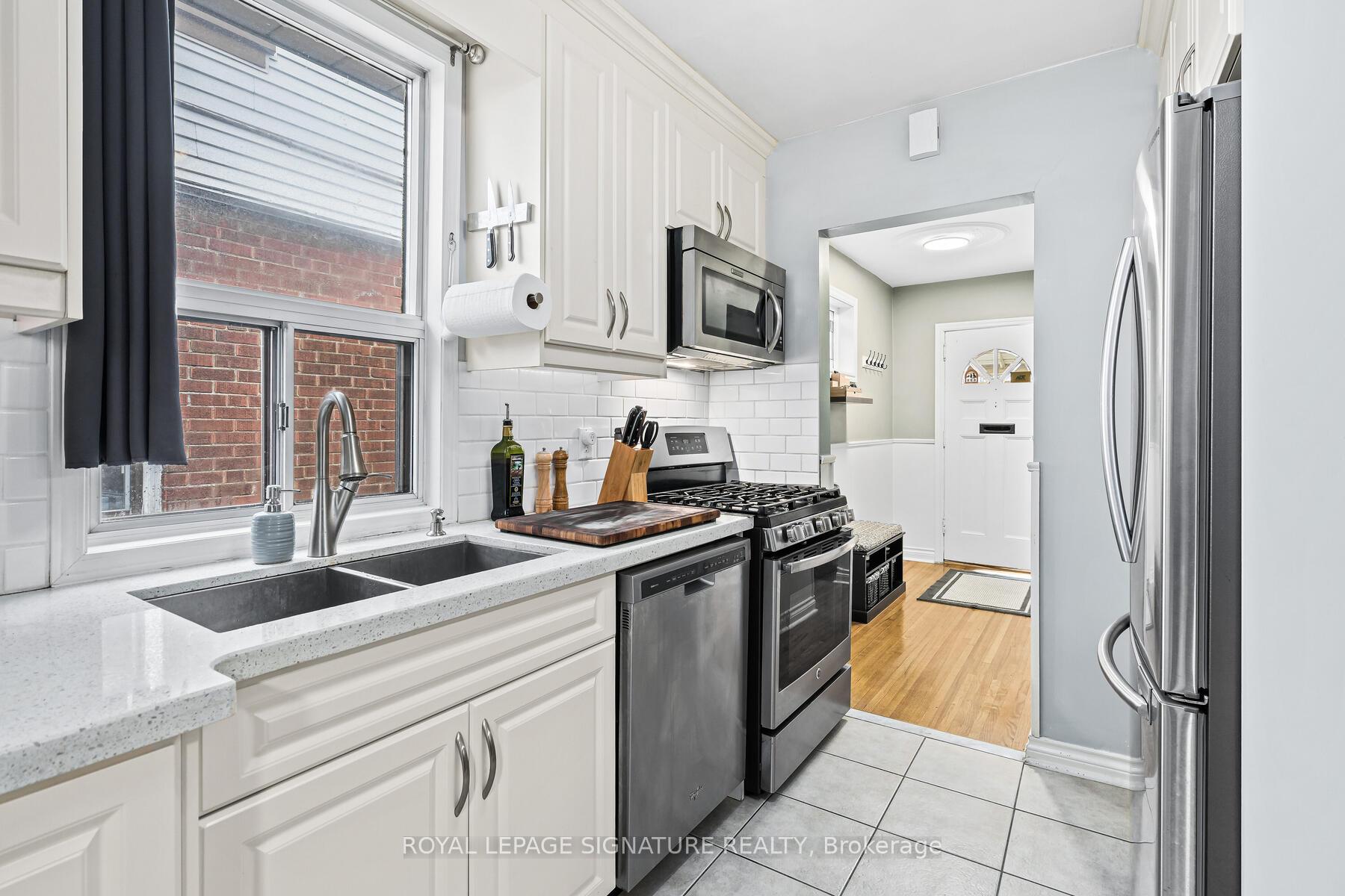Photo 10 of 184 Mortimer Avenue, Toronto, Broadview North — HOMEH
