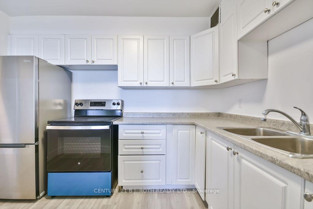 Photo 2 of Unit 45, 2 Grove Street E, Barrie, Wellington — HOMEH