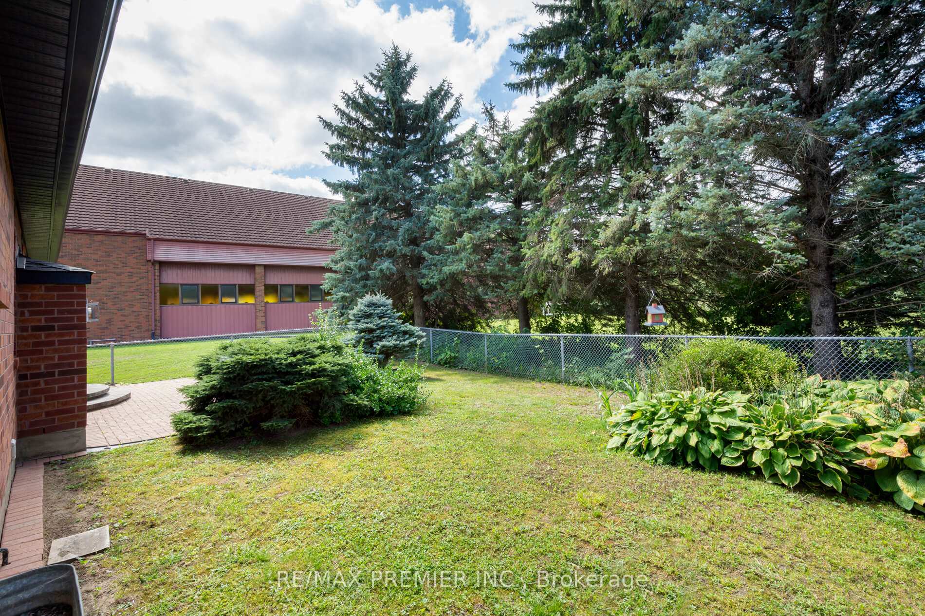 Photo 23 of 154 King Street S, New Tecumseth, Alliston — HOMEH