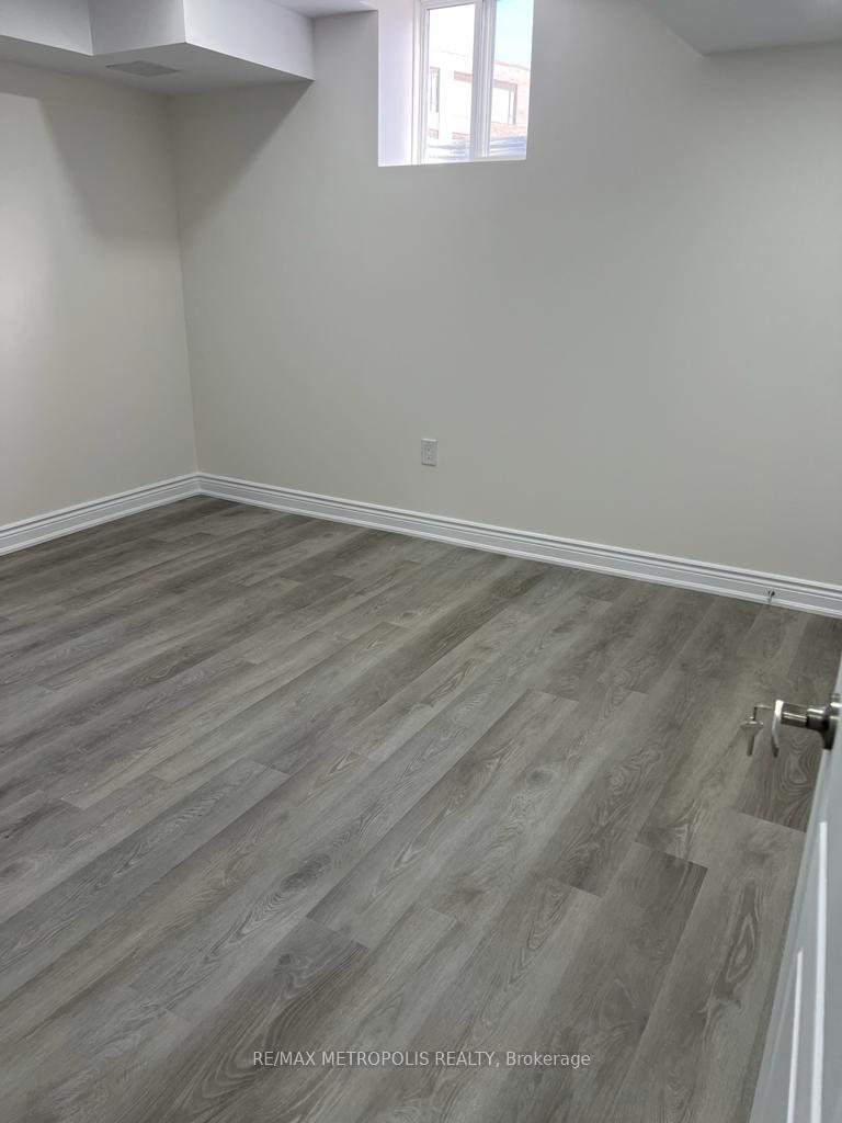 Photo 2 of Unit Bsmt, 64 Royal Fern Crescent, Caledon, Rural Caledon — HOMEH