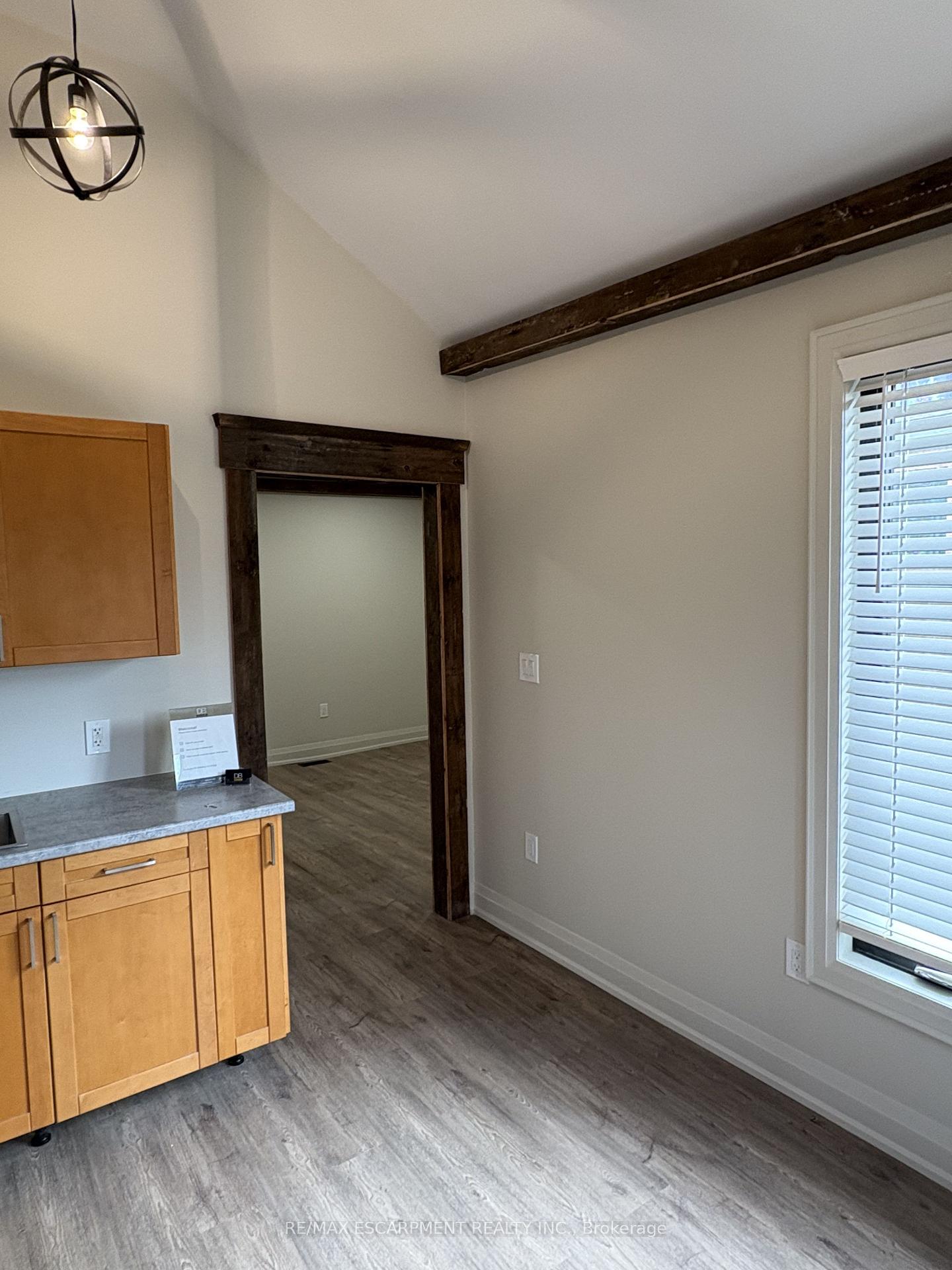 Photo 4 of Unit 2 - MAIN, 17 Steven Street, Hamilton, Landsdale — HOMEH