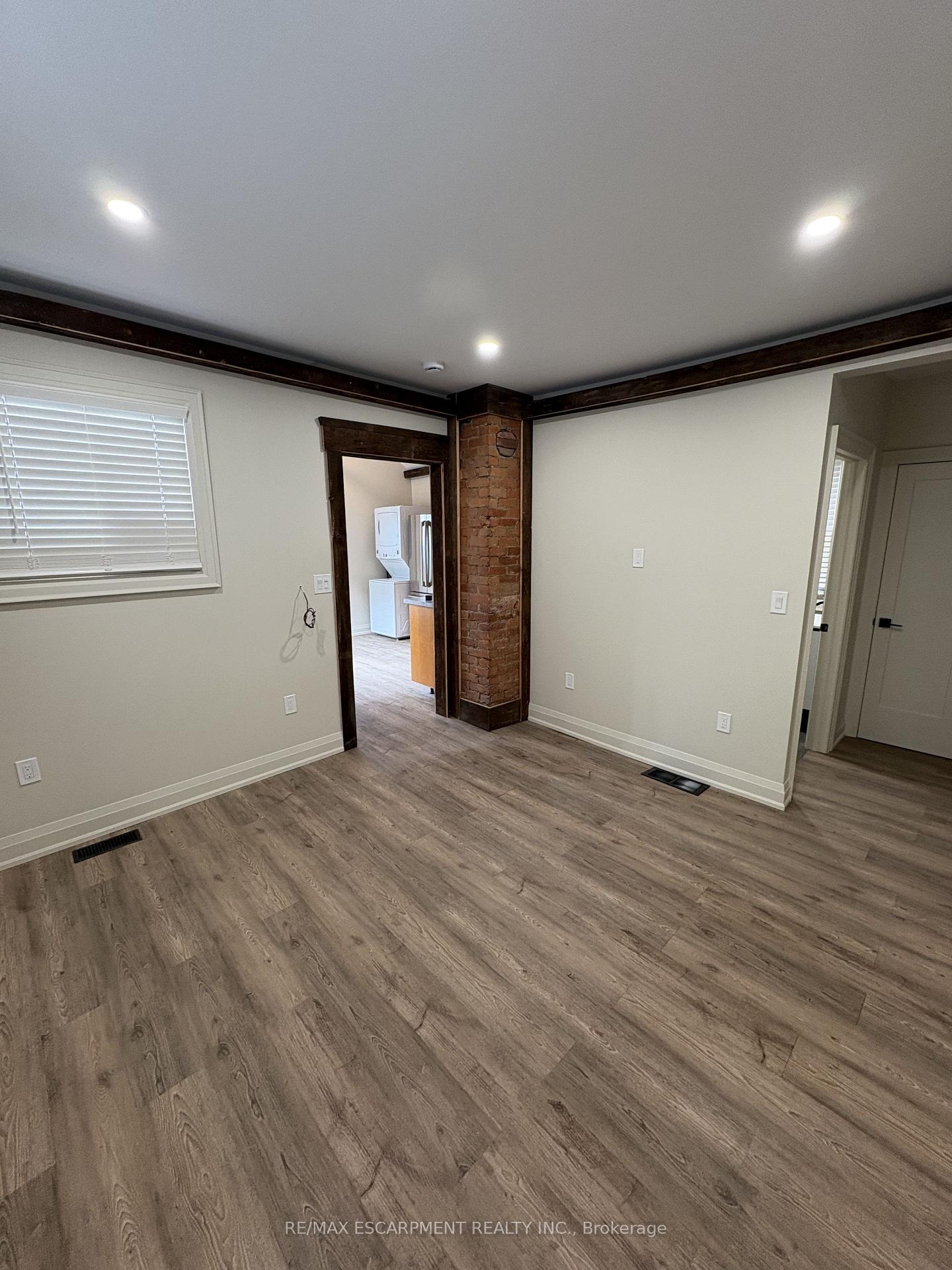 Photo 2 of Unit 2 - MAIN, 17 Steven Street, Hamilton, Landsdale — HOMEH