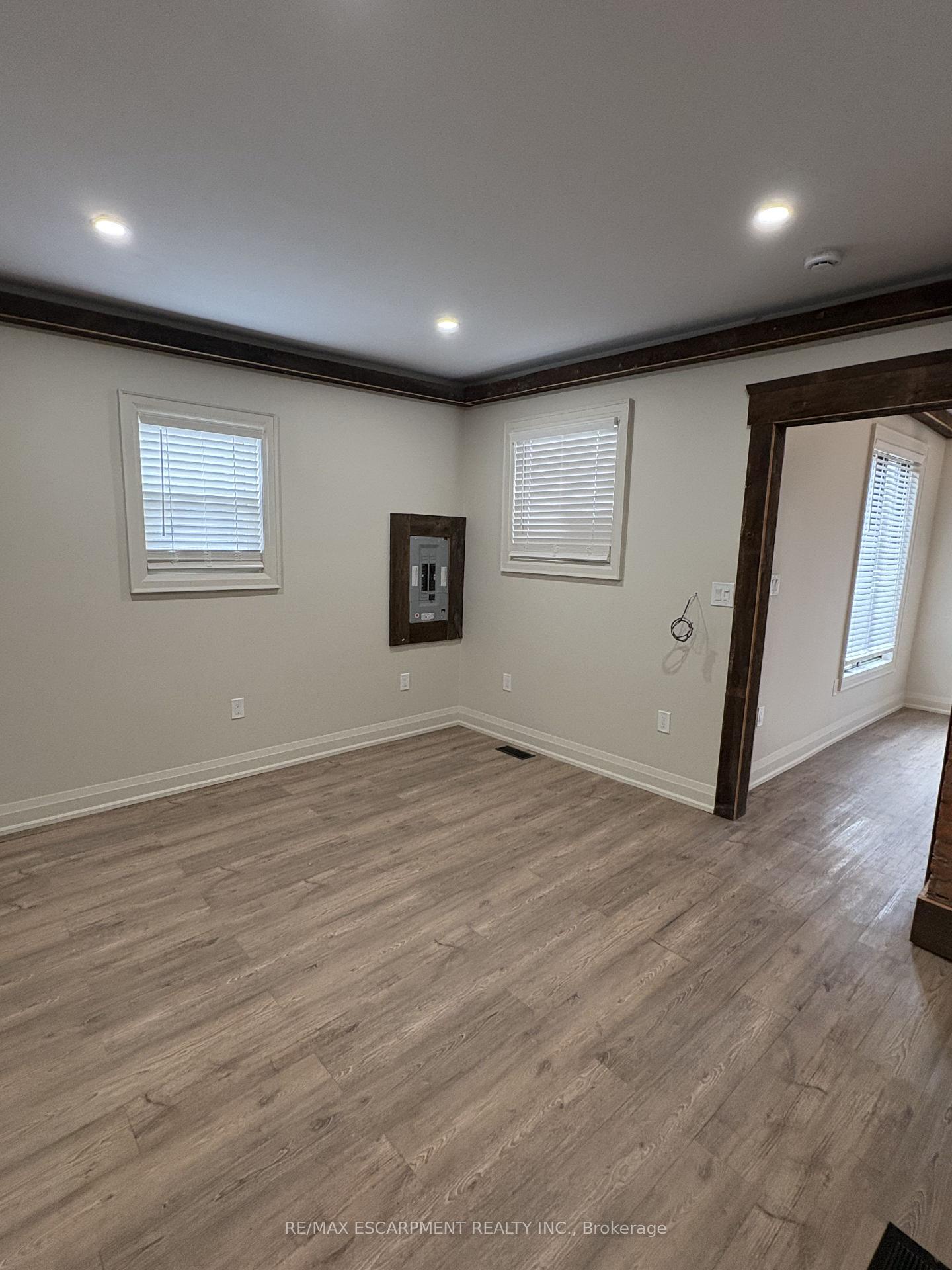 Photo 8 of Unit 2 - MAIN, 17 Steven Street, Hamilton, Landsdale — HOMEH