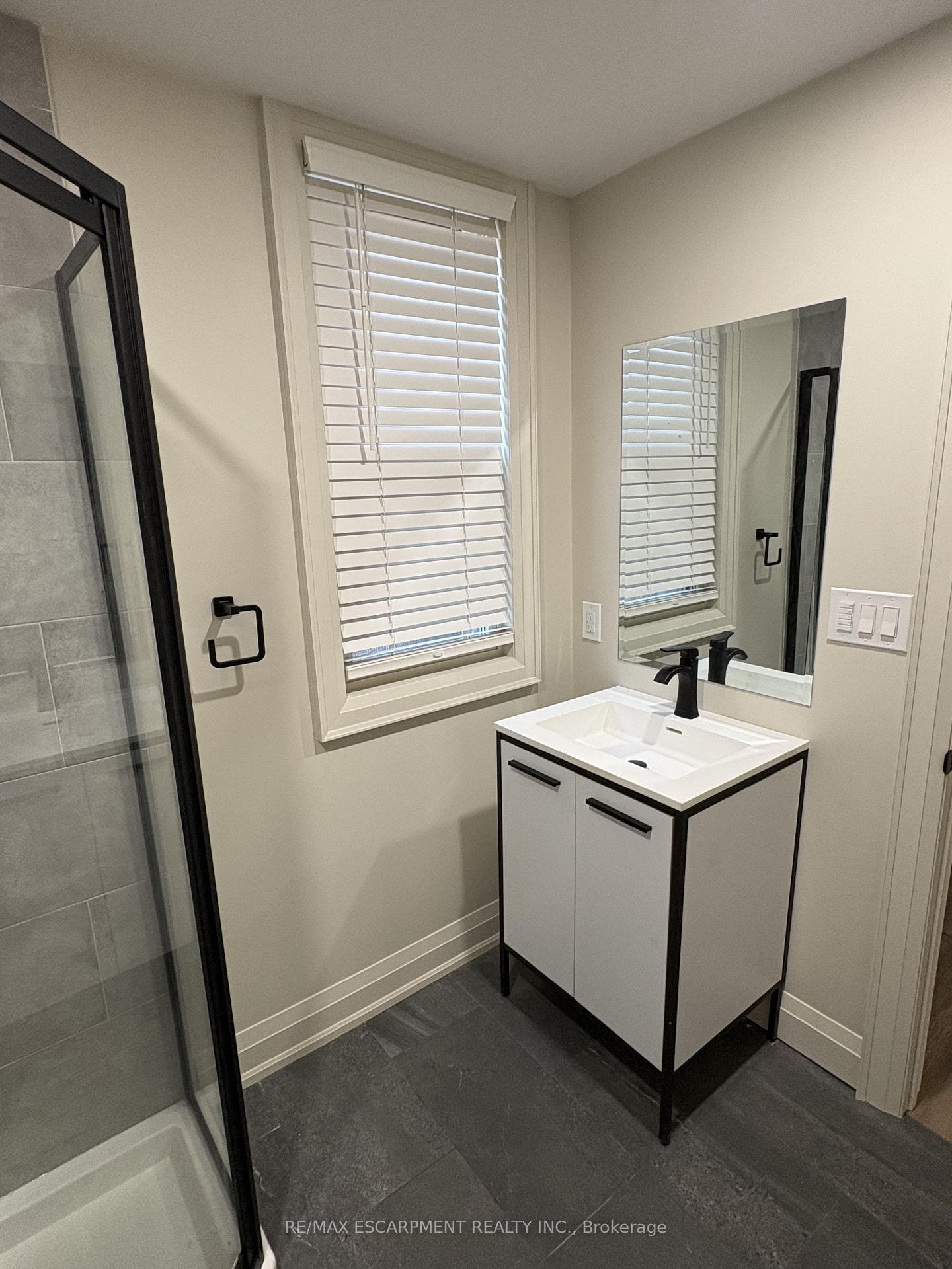 Photo 6 of Unit 2 - MAIN, 17 Steven Street, Hamilton, Landsdale — HOMEH