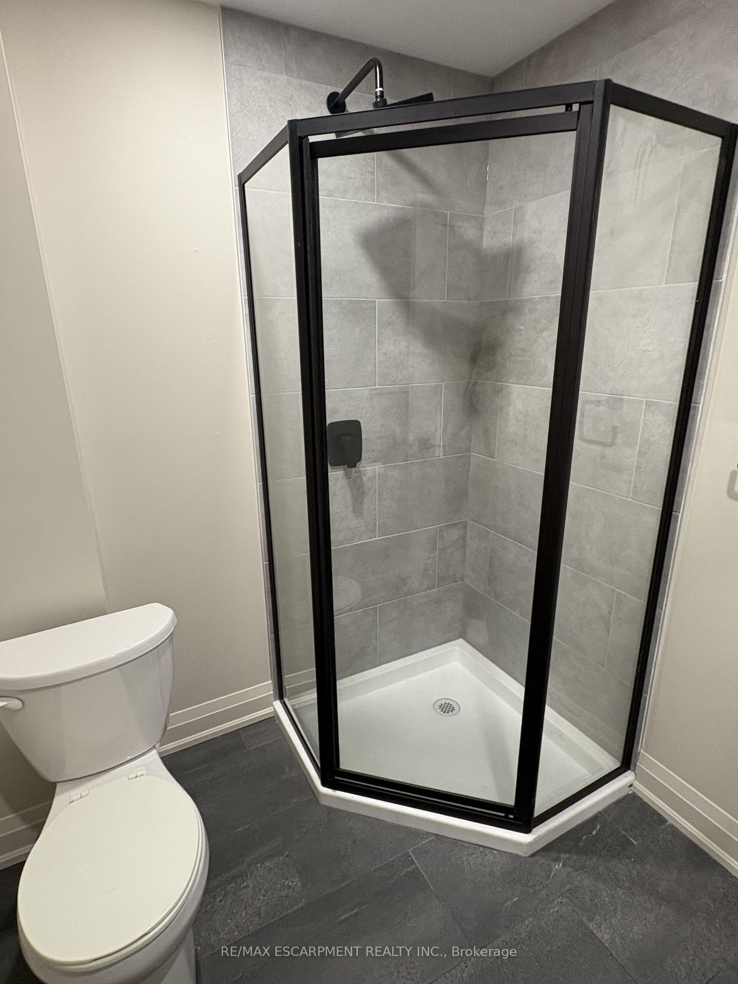 Photo 9 of Unit 2 - MAIN, 17 Steven Street, Hamilton, Landsdale — HOMEH