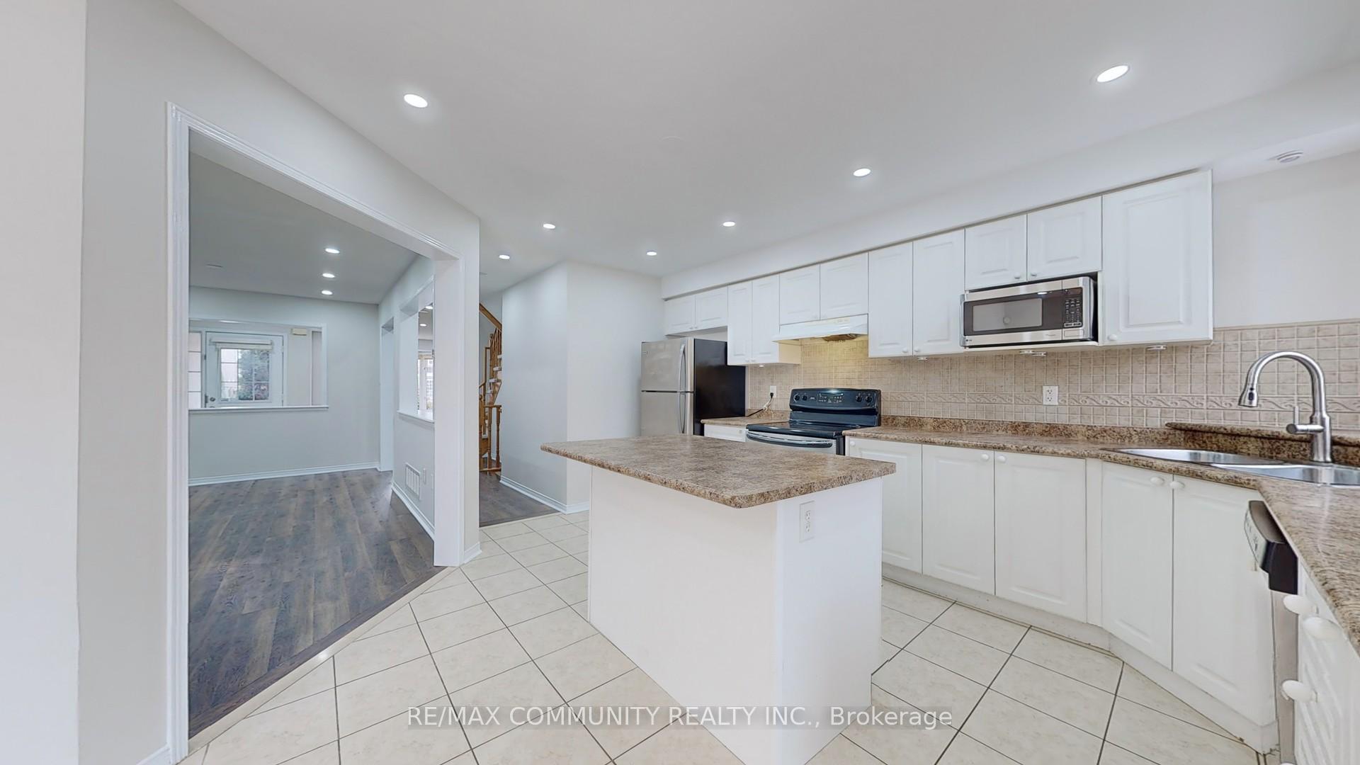Photo 12 of 214 Whites Hill Avenue, Markham, Cornell — HOMEH