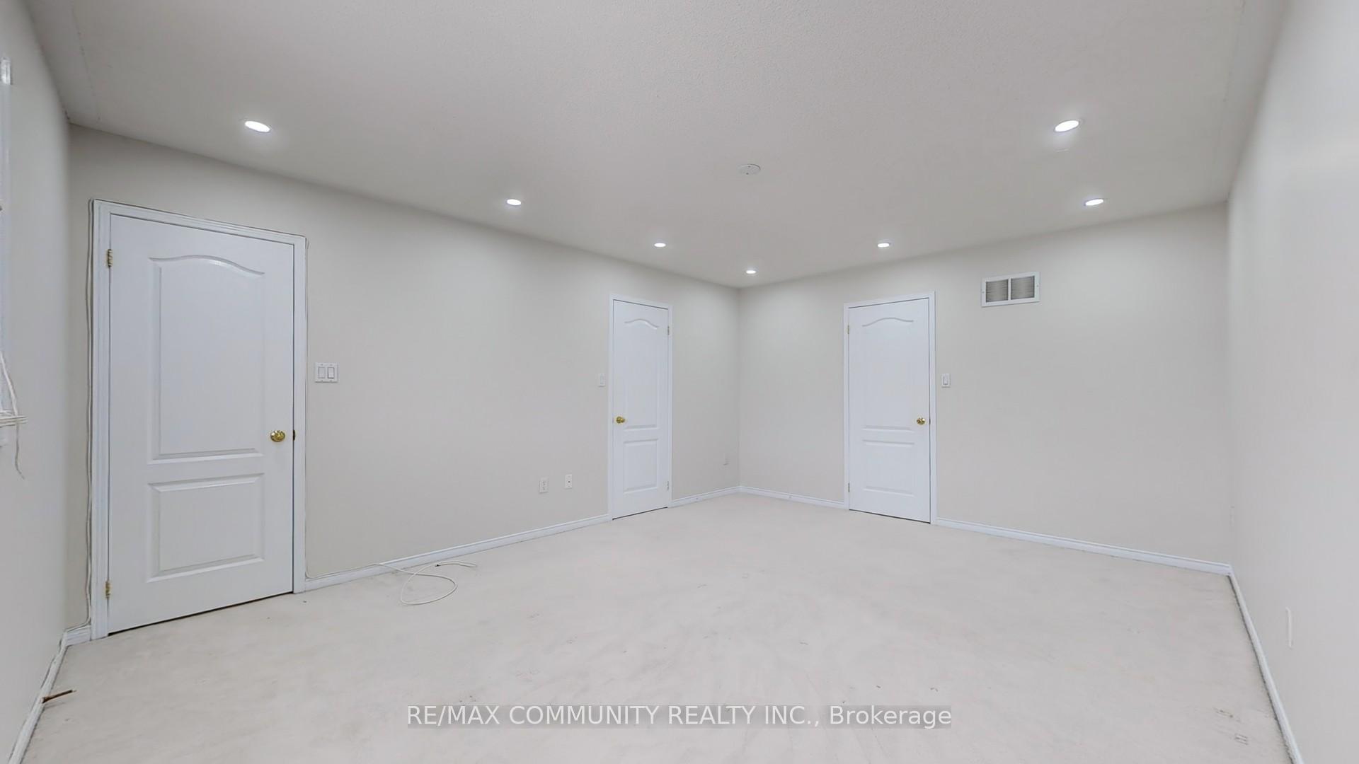 Photo 23 of 214 Whites Hill Avenue, Markham, Cornell — HOMEH