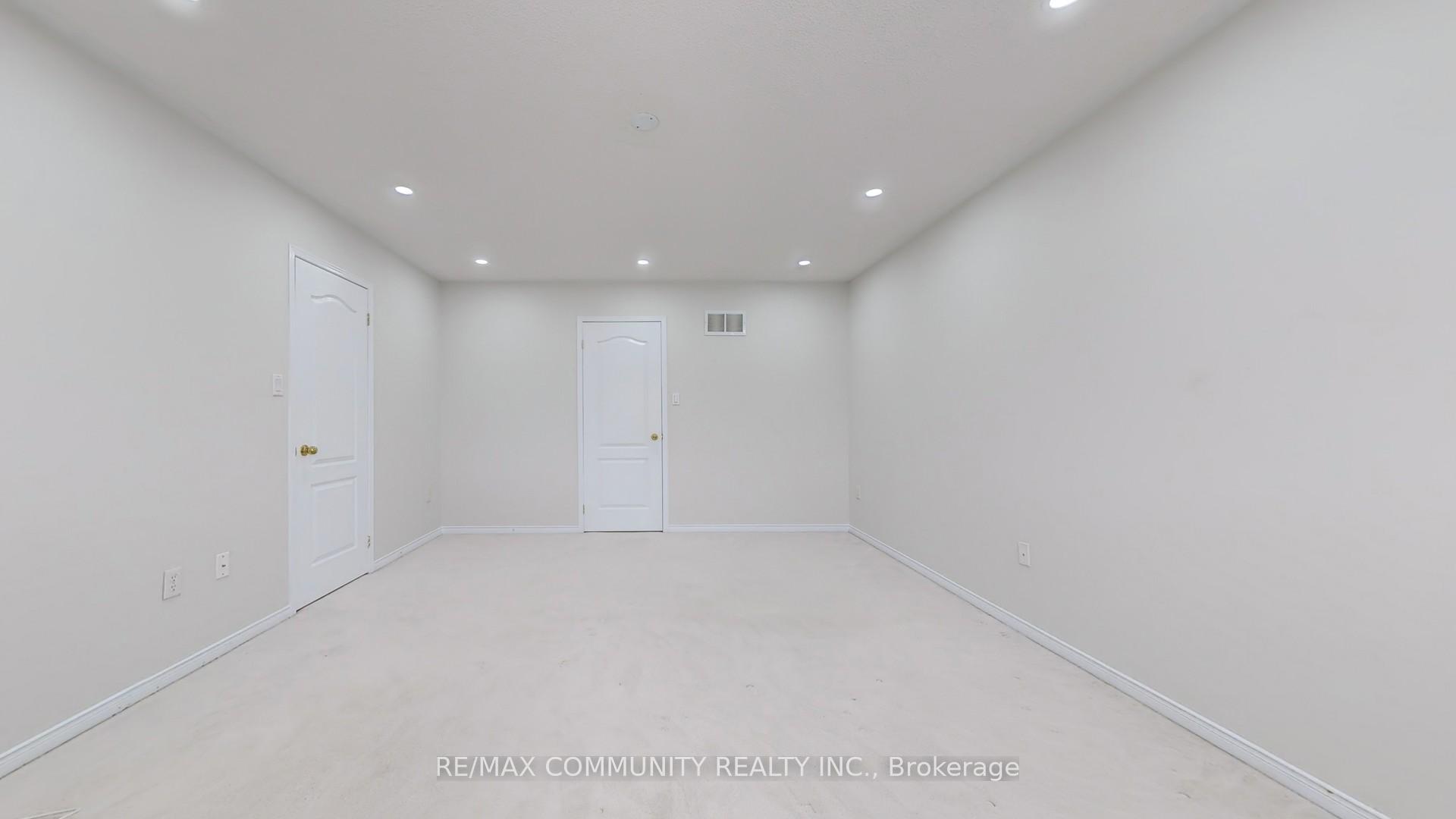 Photo 27 of 214 Whites Hill Avenue, Markham, Cornell — HOMEH