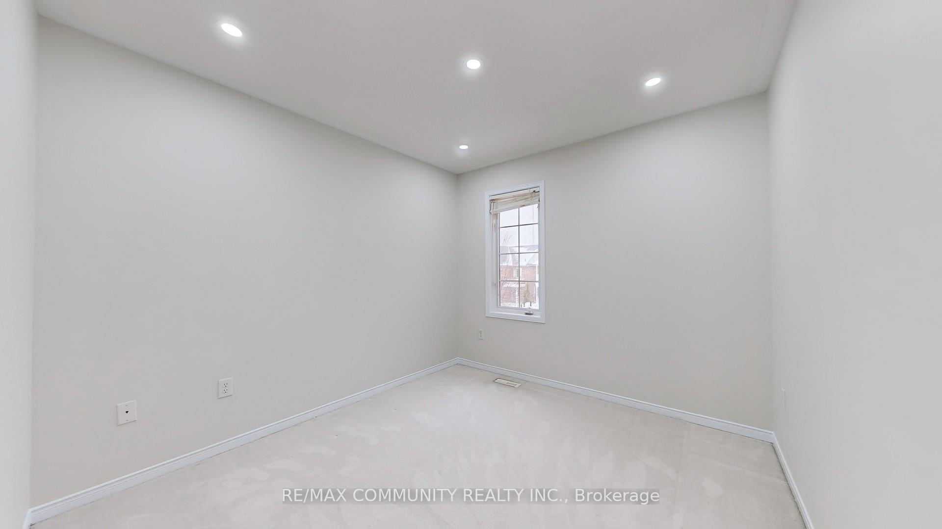 Photo 31 of 214 Whites Hill Avenue, Markham, Cornell — HOMEH