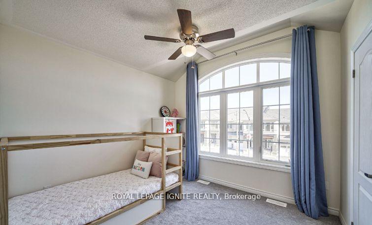 Photo 16 of 61 Mountainside Crescent, Whitby, Rolling Acres — HOMEH