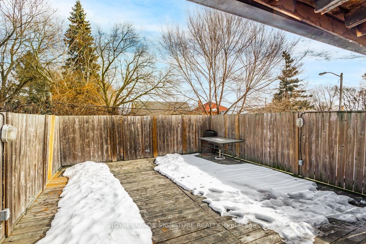 Photo 17 of 1005 Pape Avenue, Toronto, Danforth Village-East York — HOMEH