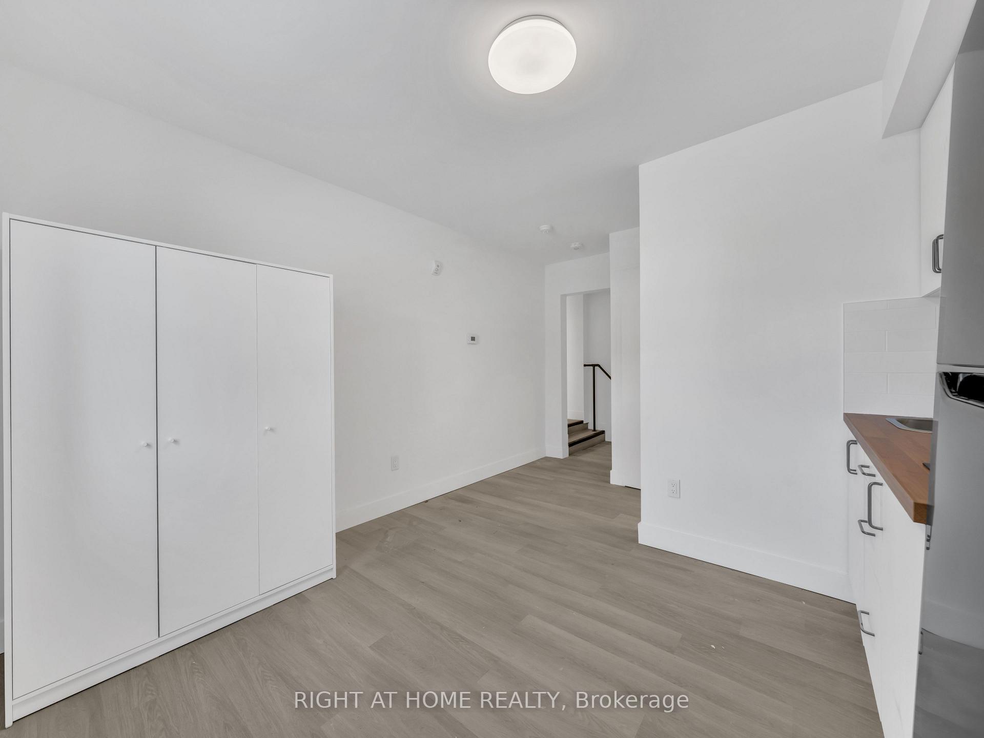 Photo 6 of Unit 106, 1804 Drouillard Road, Windsor — HOMEH