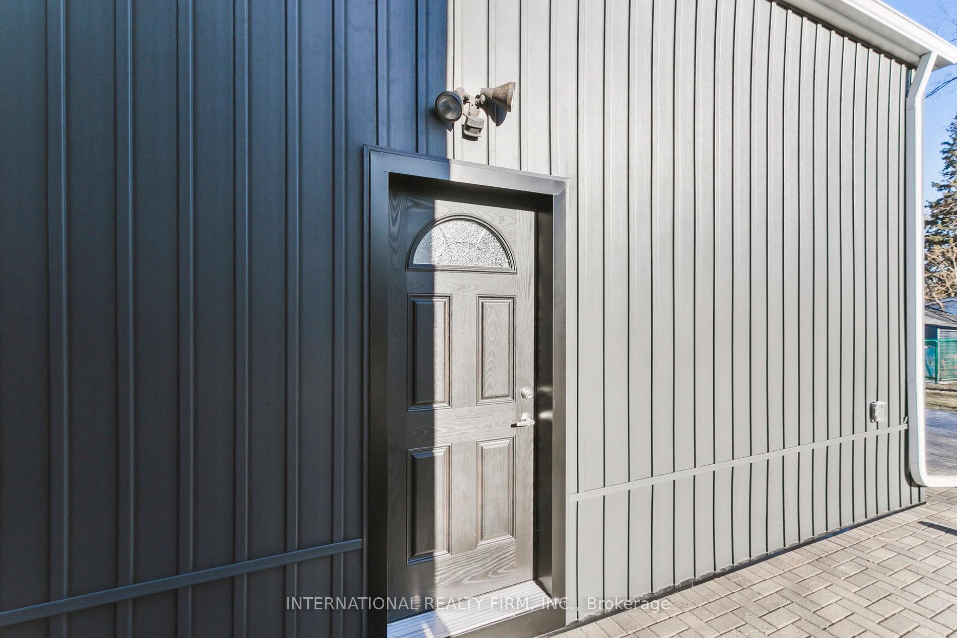 Photo 2 of Unit Lower, 279 Cedarvale Avenue, Toronto, Woodbine-Lumsden — HOMEH