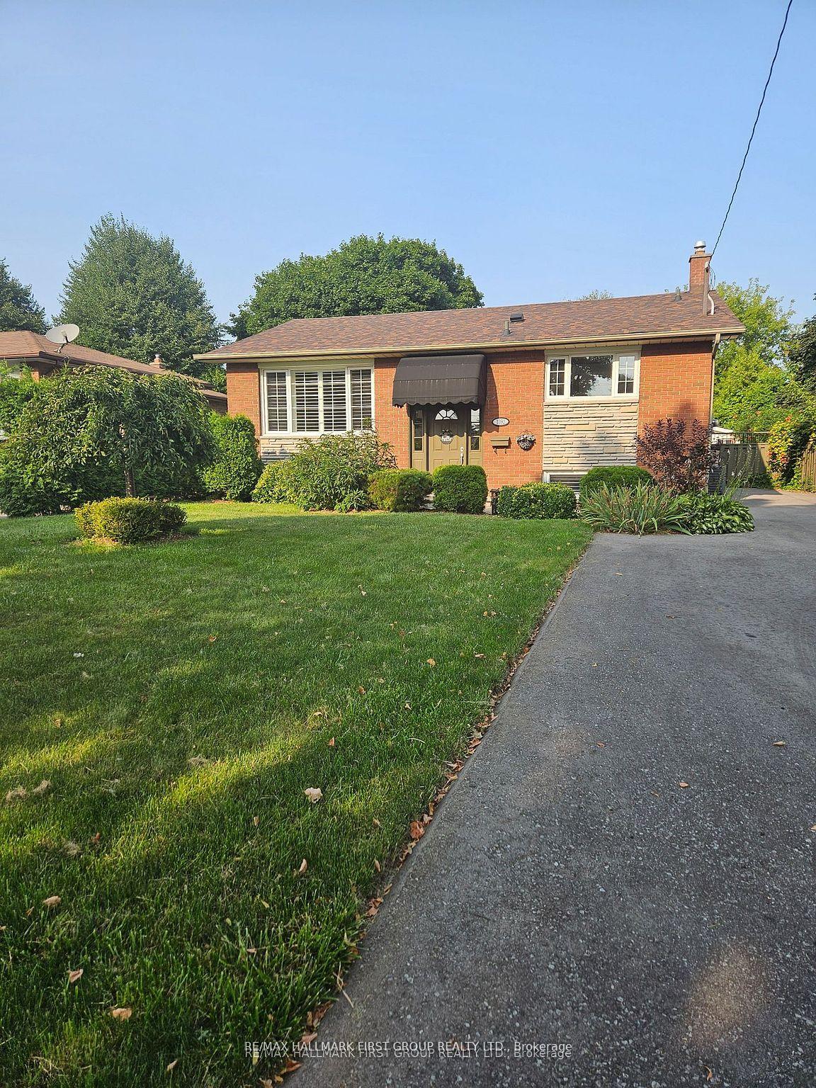 Front of Unit (BSMT), 1082 Ronlea Avenue