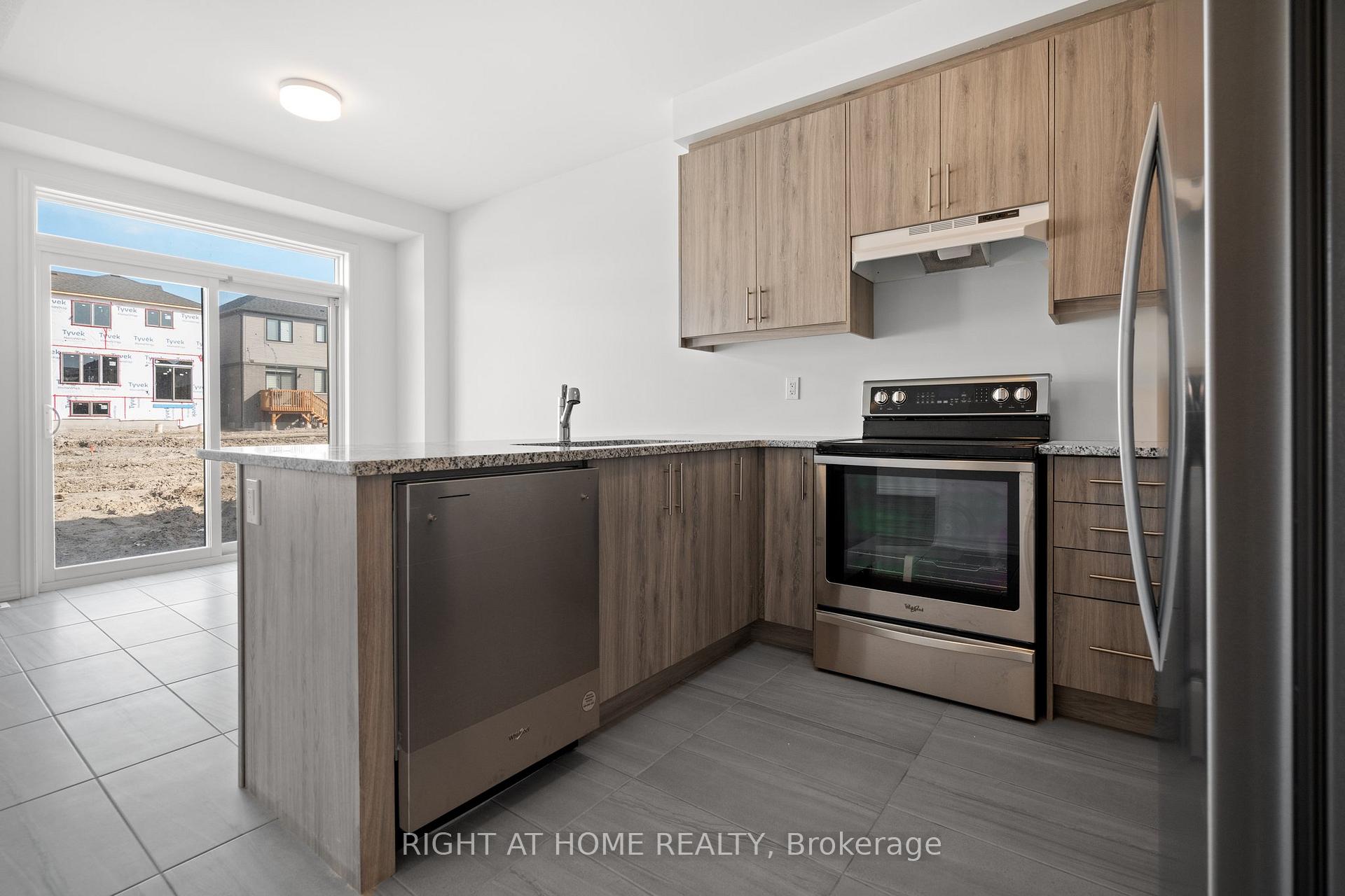 Photo 5 of 1093 Trailsview Avenue, Cobourg — HOMEH