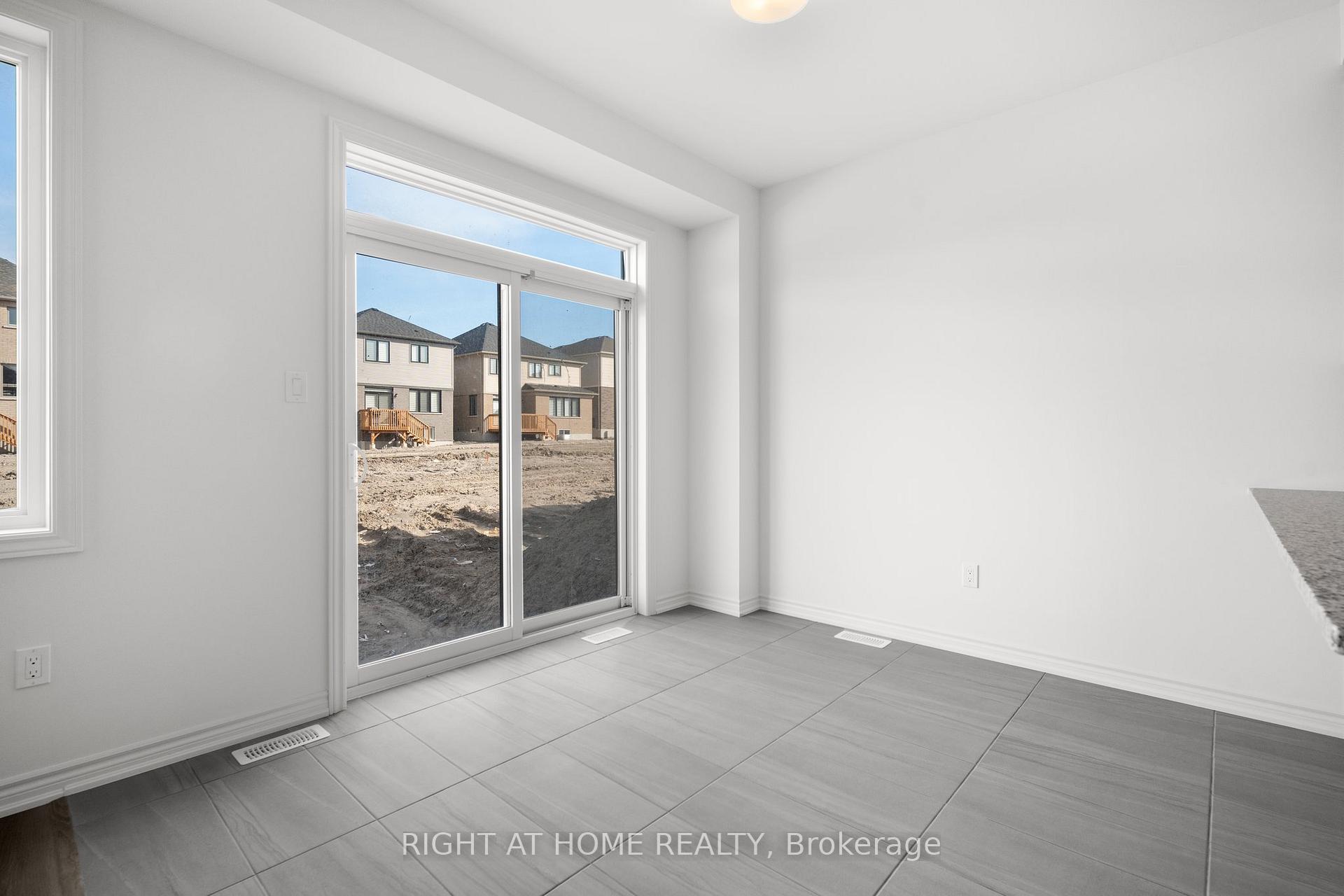 Photo 11 of 1093 Trailsview Avenue, Cobourg — HOMEH