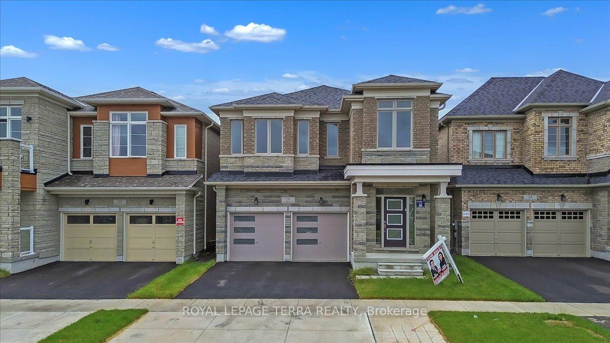 Photo 3 of 28 Bloomfield Crescent, Cambridge — HOMEH