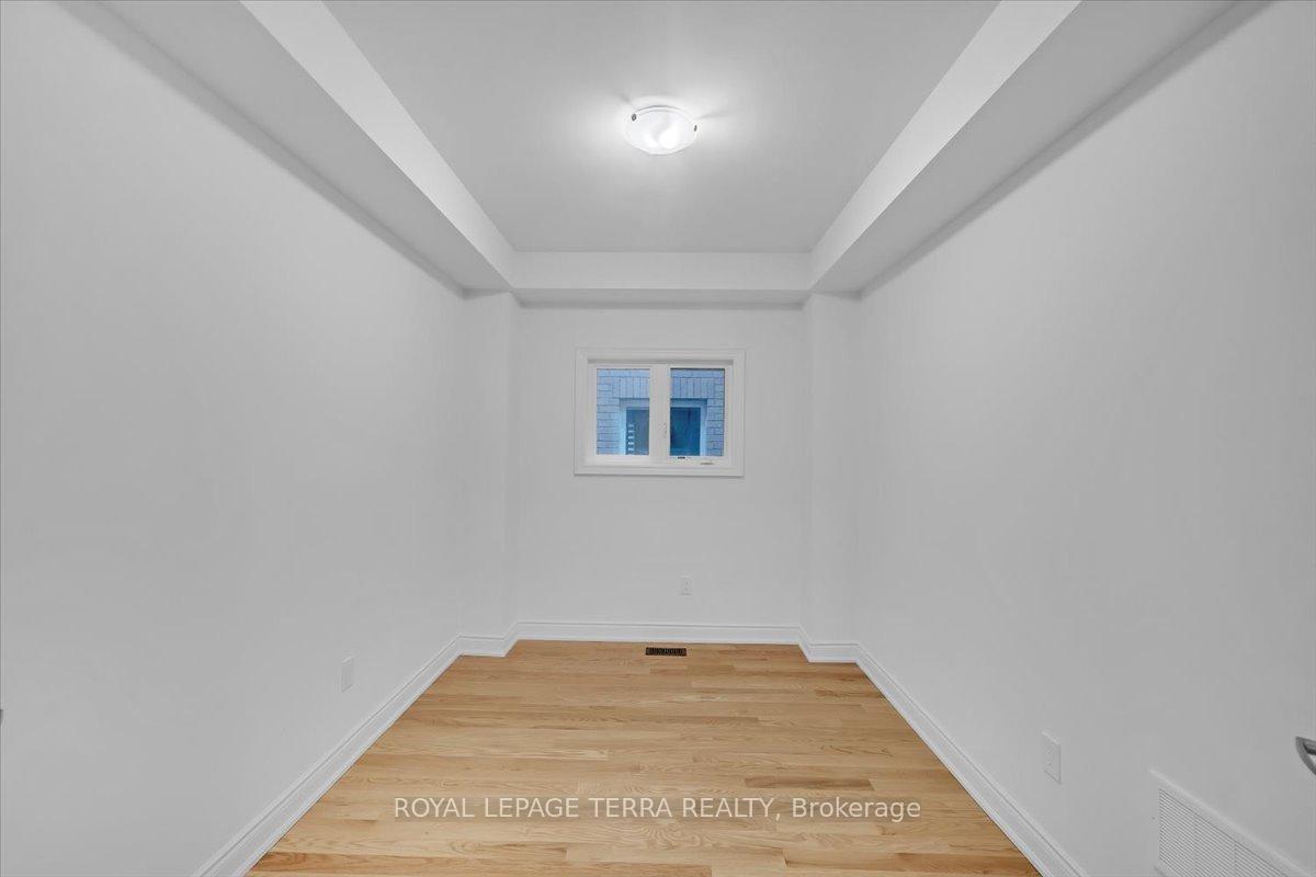 Photo 8 of 28 Bloomfield Crescent, Cambridge — HOMEH