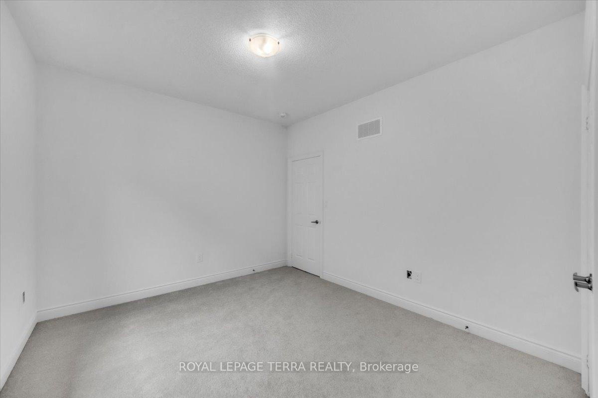 Photo 22 of 28 Bloomfield Crescent, Cambridge — HOMEH