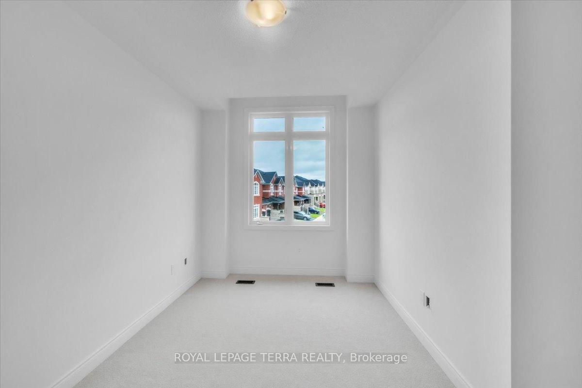 Photo 24 of 28 Bloomfield Crescent, Cambridge — HOMEH