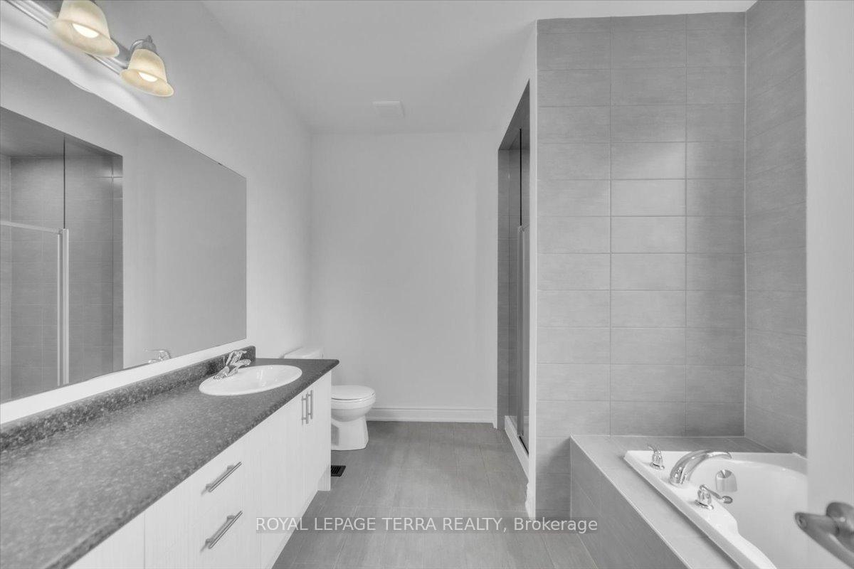 Photo 34 of 28 Bloomfield Crescent, Cambridge — HOMEH