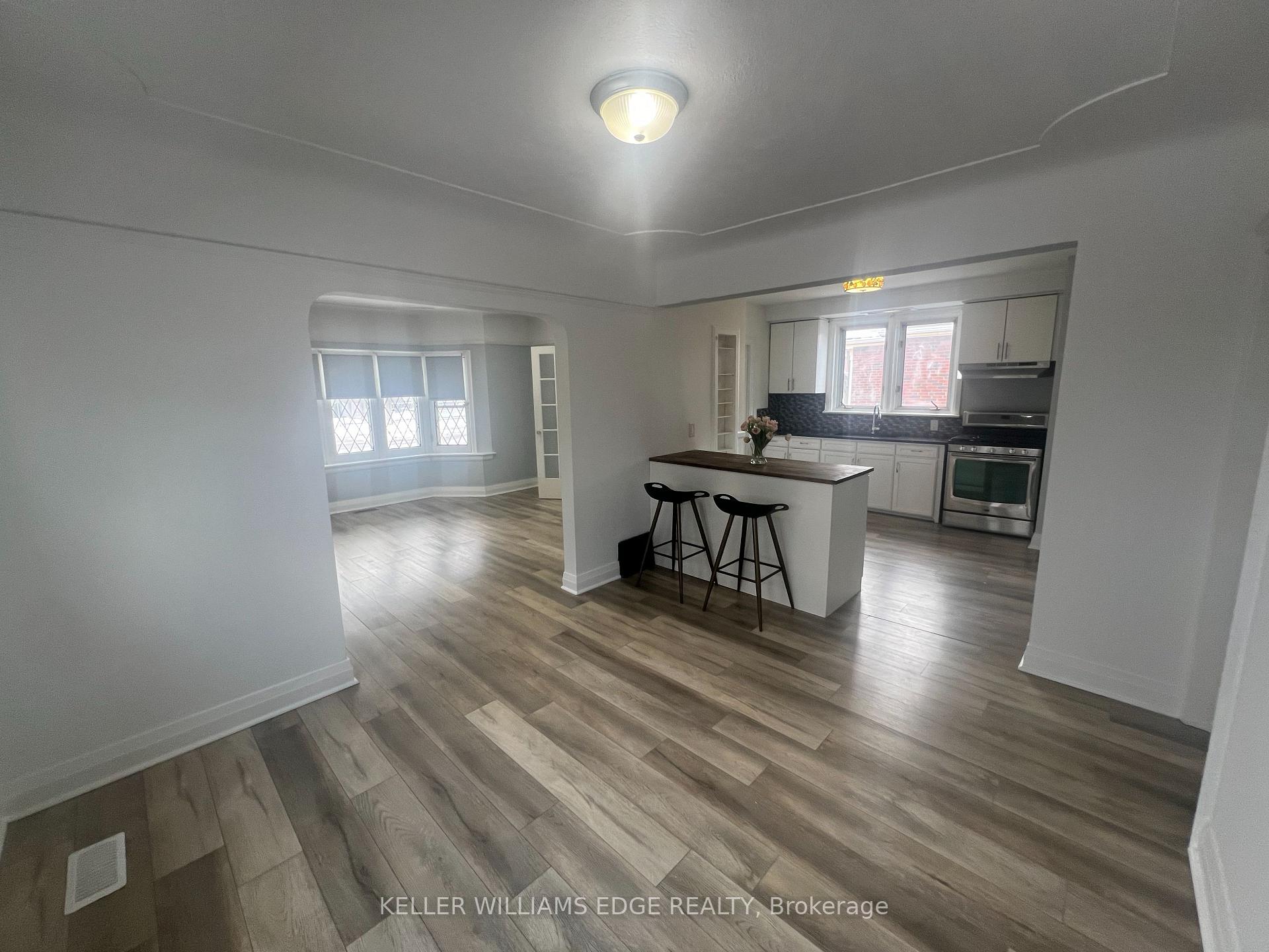 Photo 5 of Unit 1, 57 Brucedale Avenue E, Hamilton, Centremount — HOMEH