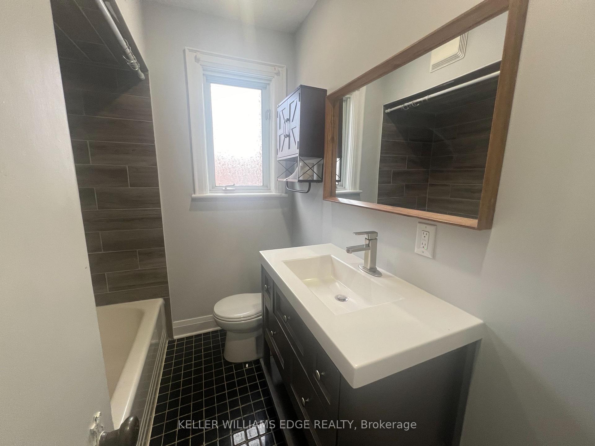 Photo 17 of Unit 1, 57 Brucedale Avenue E, Hamilton, Centremount — HOMEH
