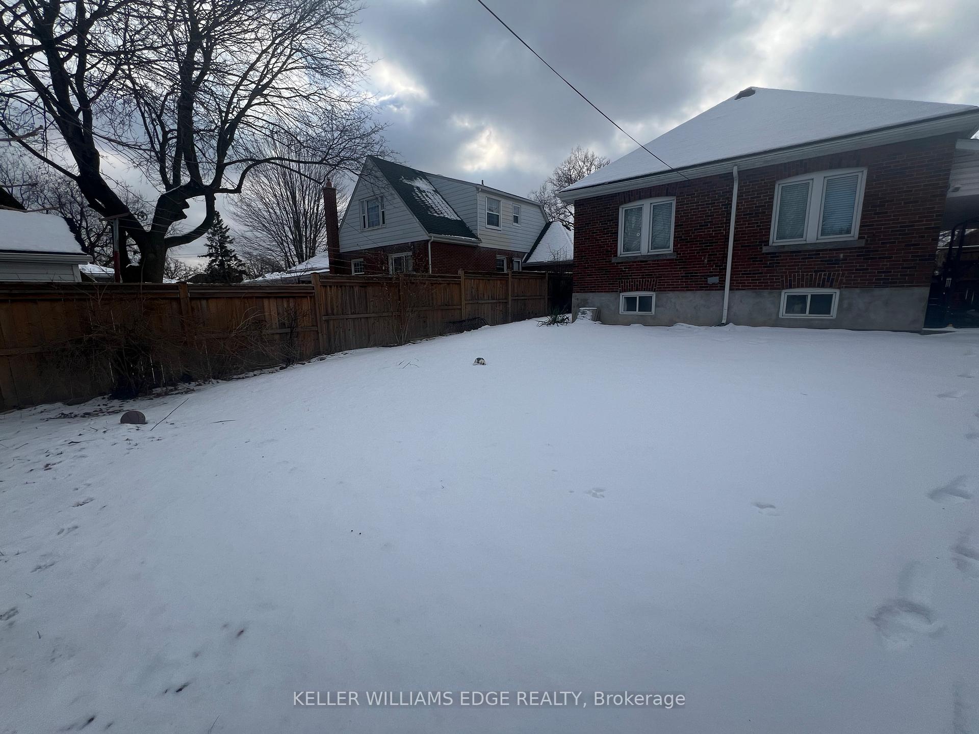 Photo 23 of Unit 1, 57 Brucedale Avenue E, Hamilton, Centremount — HOMEH