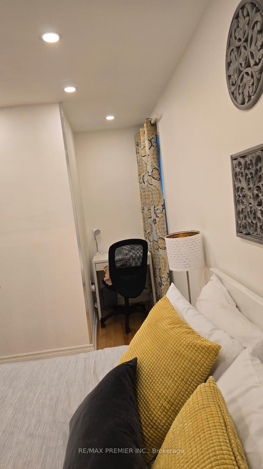 Photo 6 of Unit B, 29 Rusholme Road, Toronto, Little Portugal — HOMEH