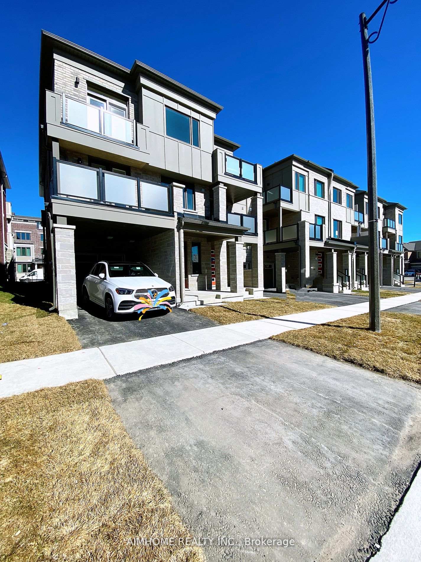 Photo 1 of 12 Thomas Frisby Jr Crescent, Markham, Victoria Square — HOMEH