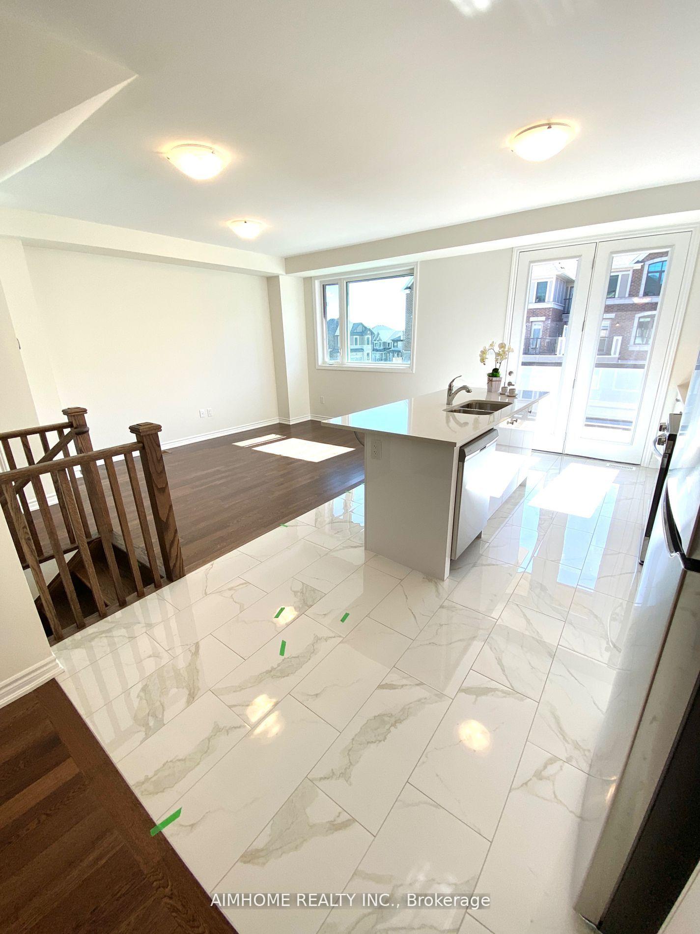Photo 11 of 12 Thomas Frisby Jr Crescent, Markham, Victoria Square — HOMEH