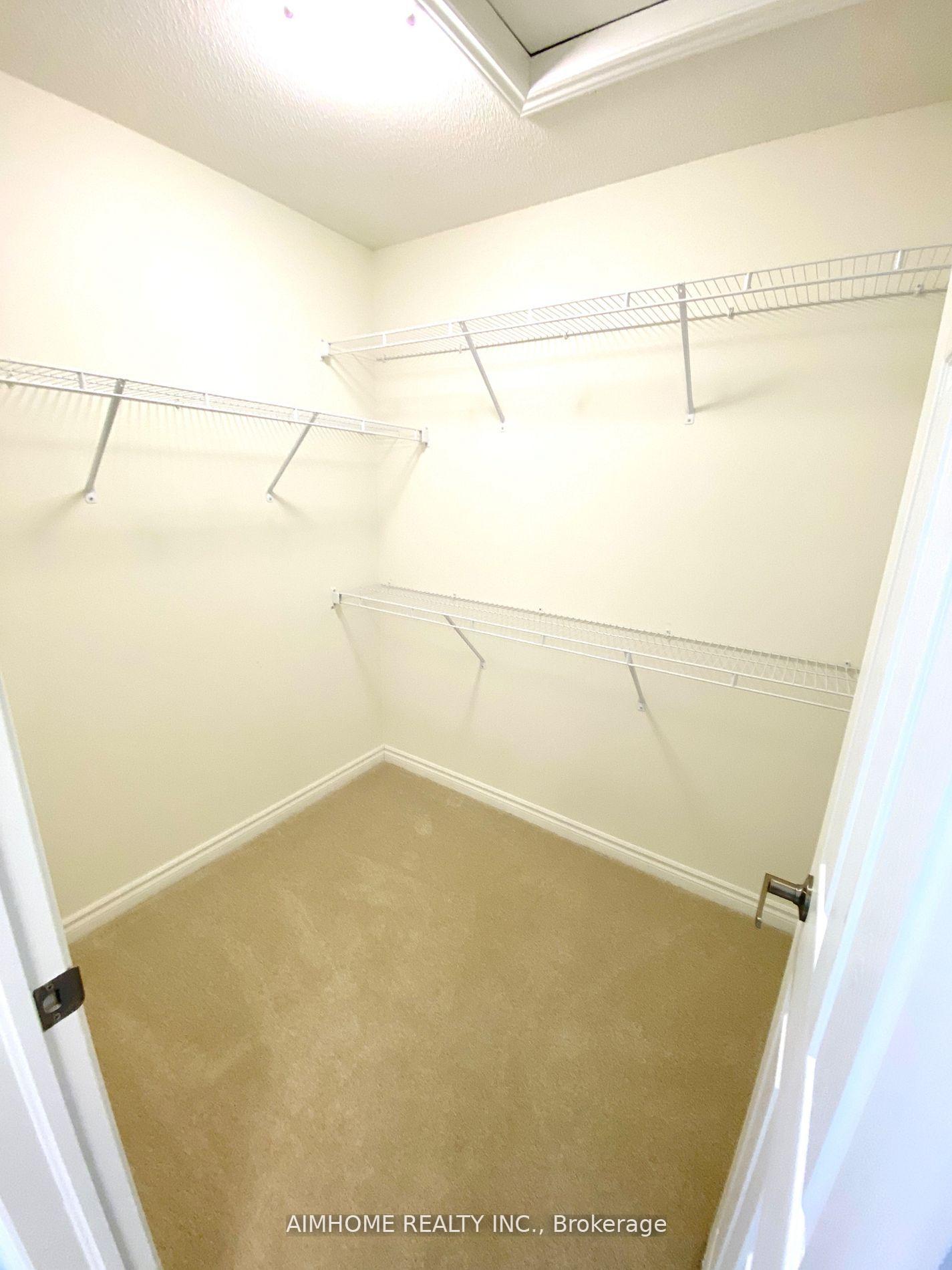 Photo 25 of 12 Thomas Frisby Jr Crescent, Markham, Victoria Square — HOMEH