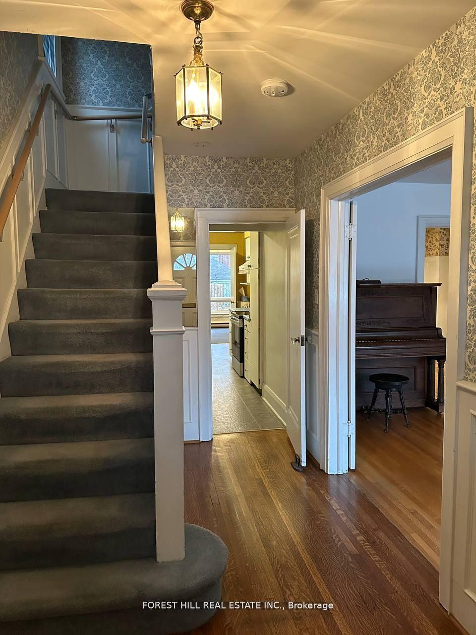 Photo 5 of 490 Briar Hill Avenue, Toronto, Lawrence Park South — HOMEH