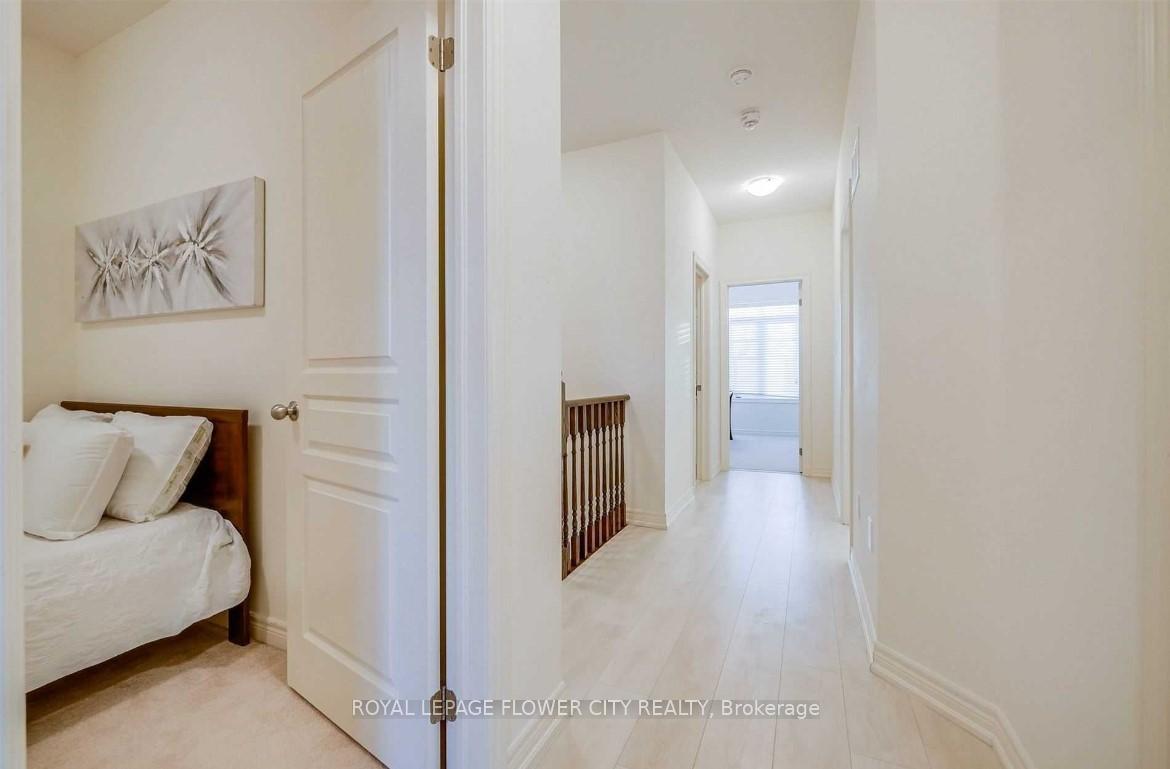 Photo 20 of 49 Truro Circle, Brampton, Bram West — HOMEH