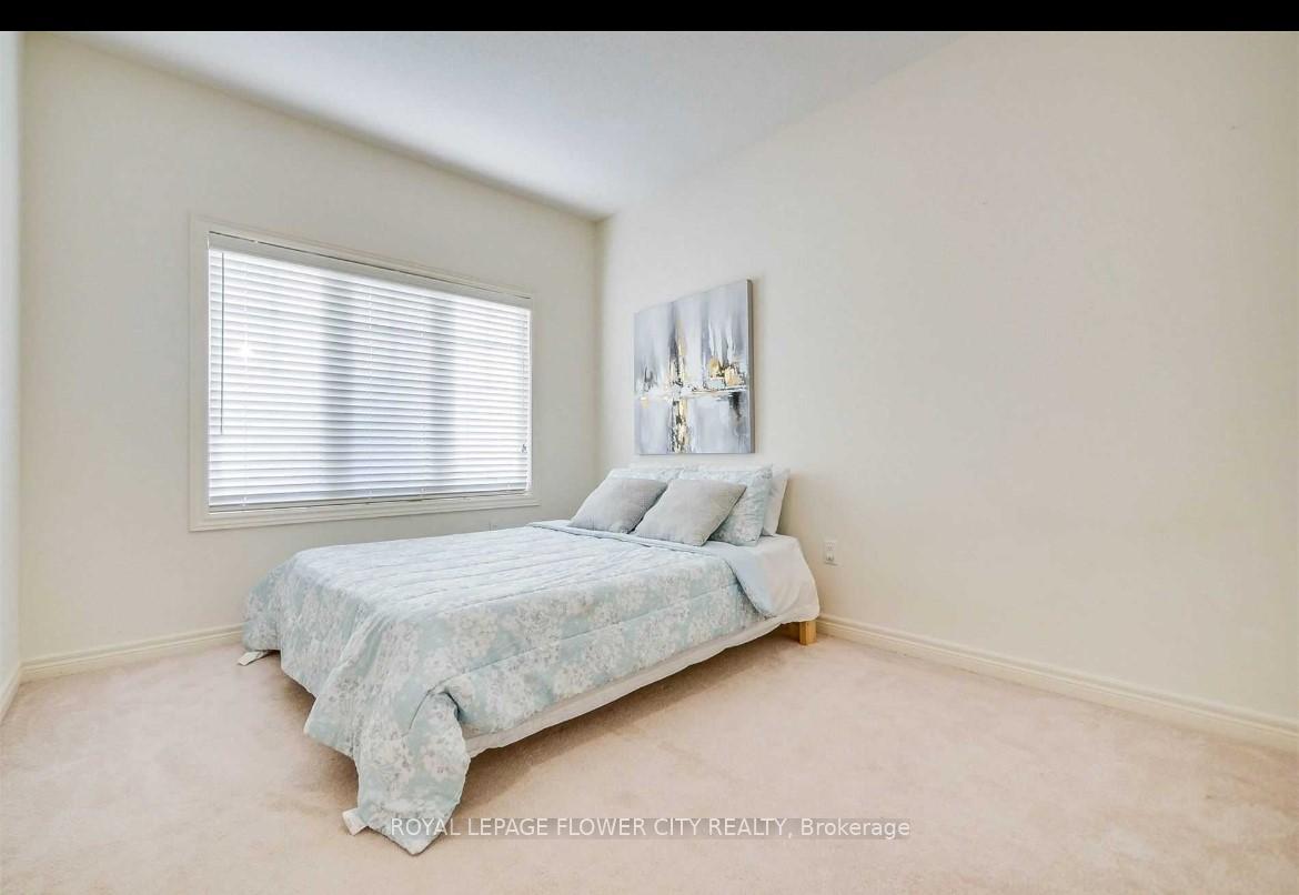 Photo 21 of 49 Truro Circle, Brampton, Bram West — HOMEH