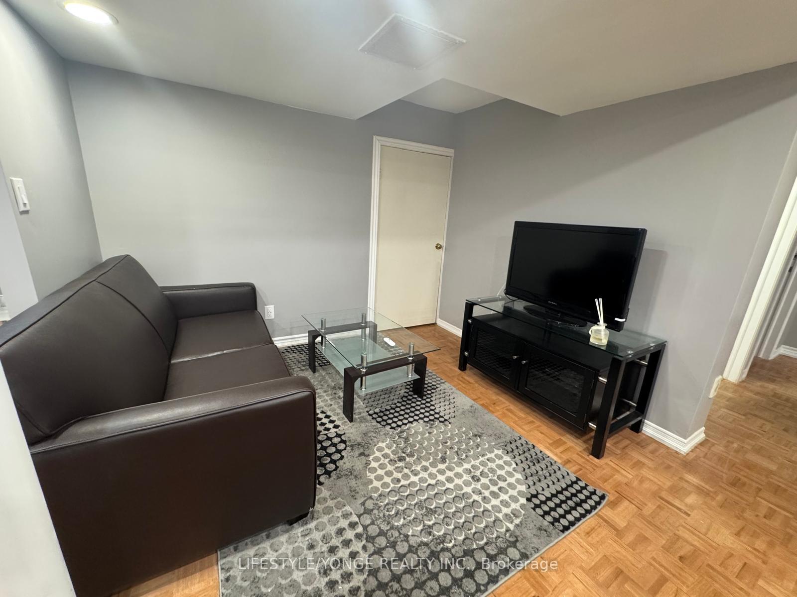 Photo 6 of Unit Bsmt, 19 Lisa Crescent, Vaughan, Crestwood-Springfarm-Yorkhill — HOMEH