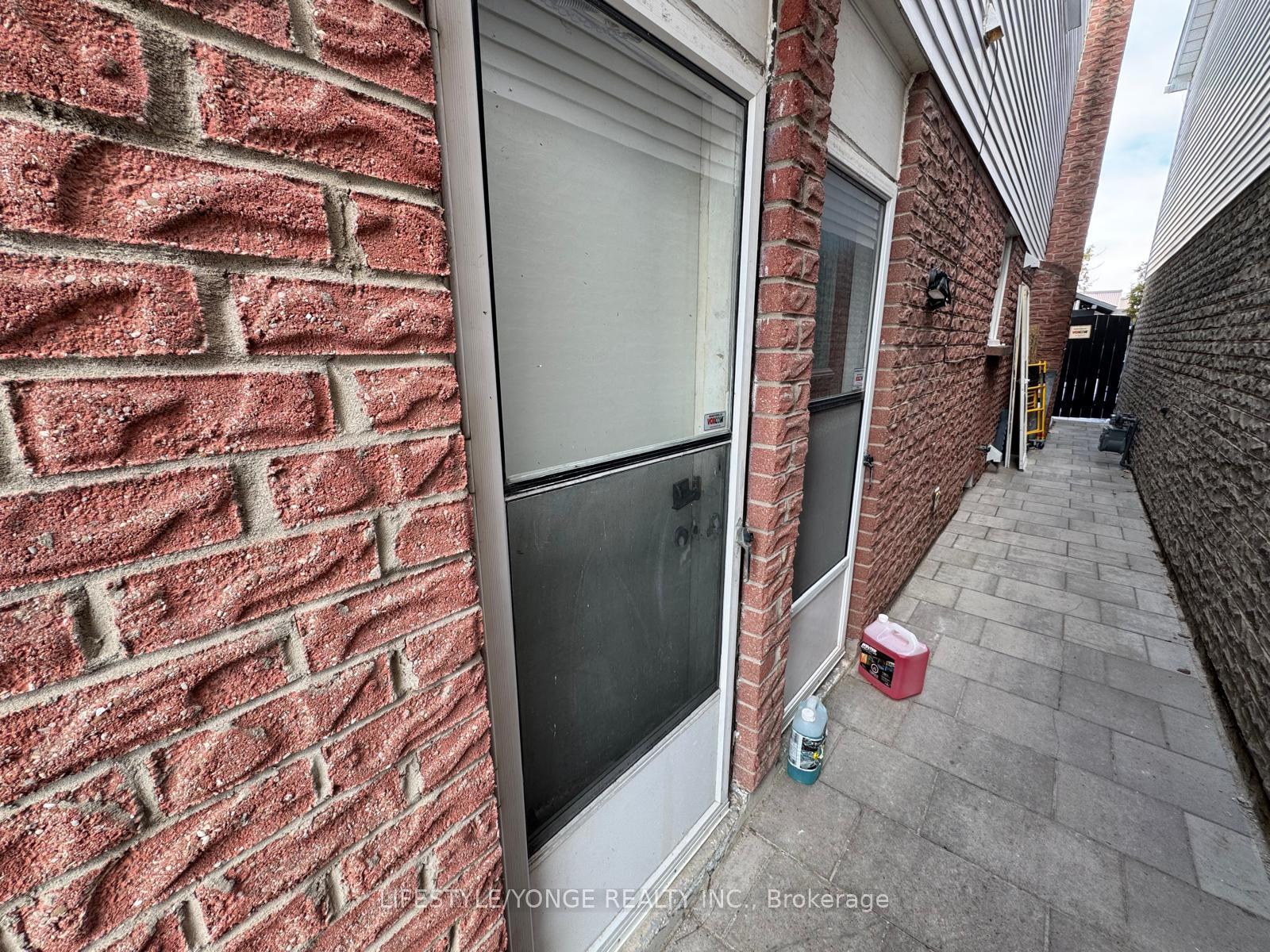Photo 12 of Unit Bsmt, 19 Lisa Crescent, Vaughan, Crestwood-Springfarm-Yorkhill — HOMEH
