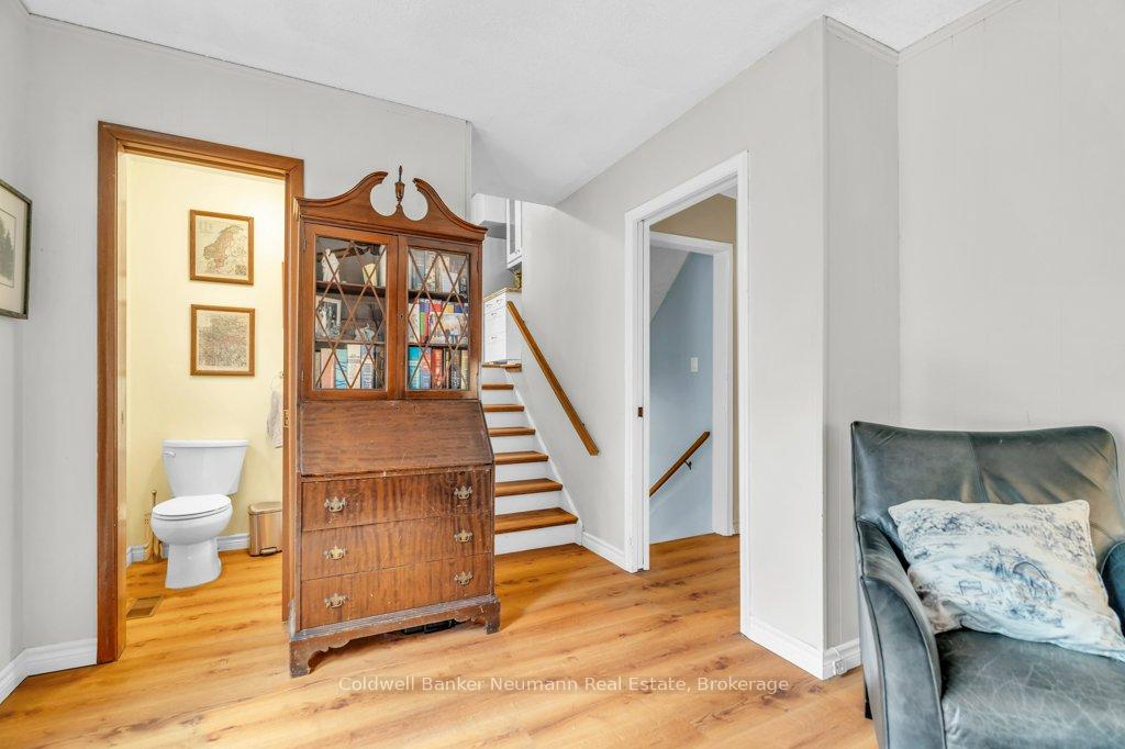 Photo 7 of 38 Hickory Street, Guelph, Kortright West — HOMEH