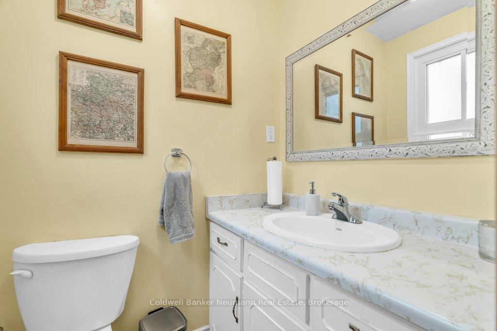 Photo 8 of 38 Hickory Street, Guelph, Kortright West — HOMEH