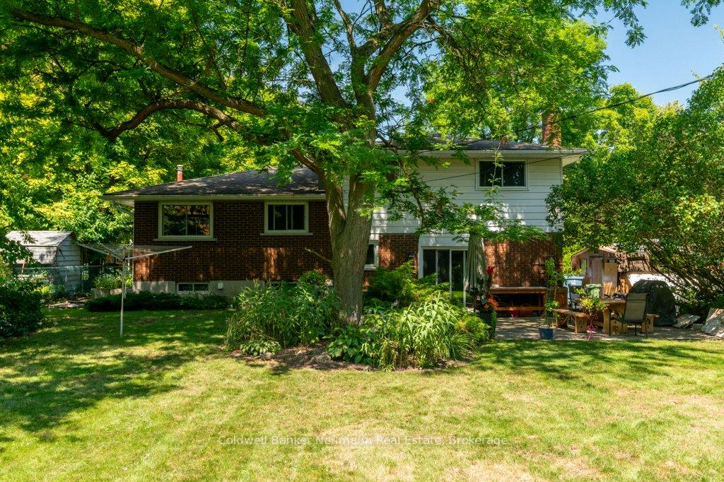 Photo 31 of 38 Hickory Street, Guelph, Kortright West — HOMEH